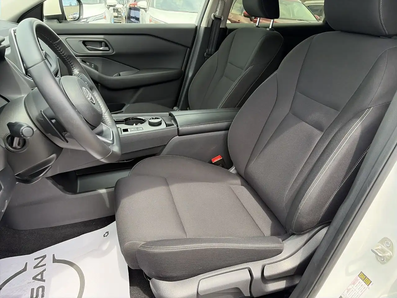 Nissan Rogue photo Nissan Rogue