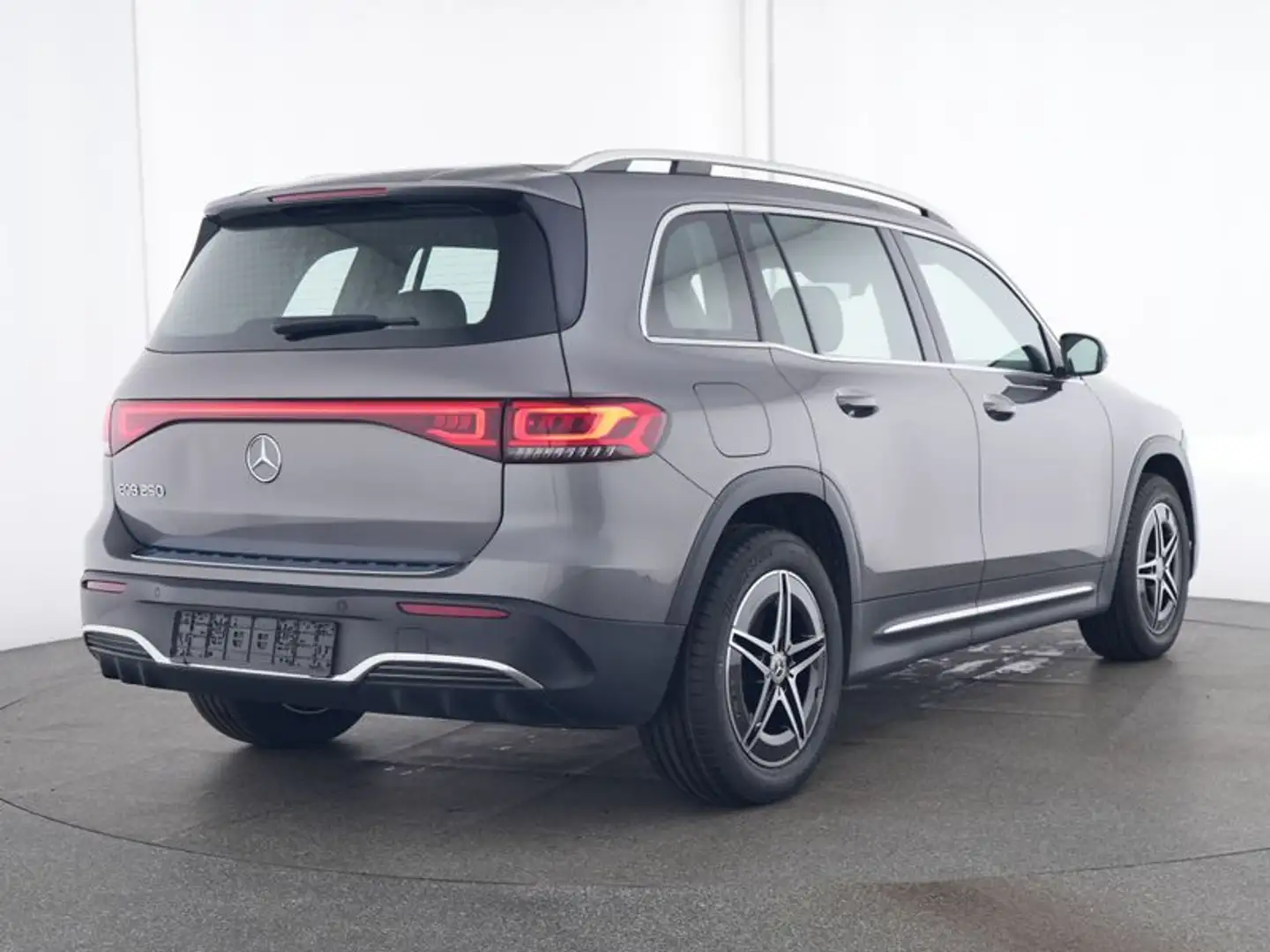 Mercedes-Benz EQB 250 AMG Line 67 kWh | AMG Line | Ledkoplampen | MBUX A Grijs - 2