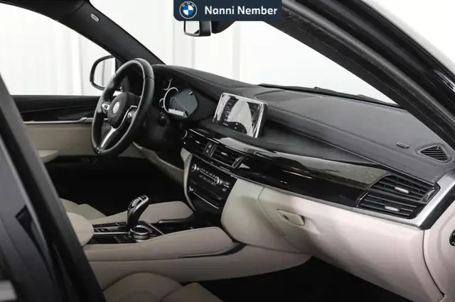 BMW X6 view 8