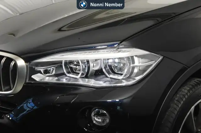 BMW X6 view 5