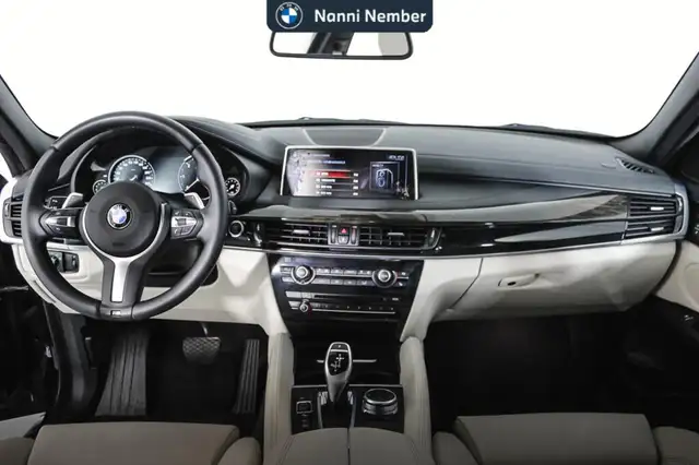 BMW X6 view 11