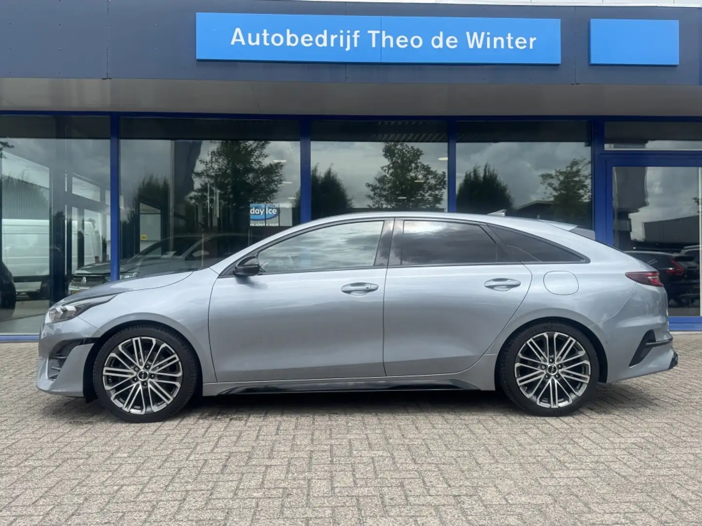 Kia ProCeed / pro_cee'd 1.5 T-GDi GT-PlusLine| Afneembare trekhaak, Panora Gris - 2