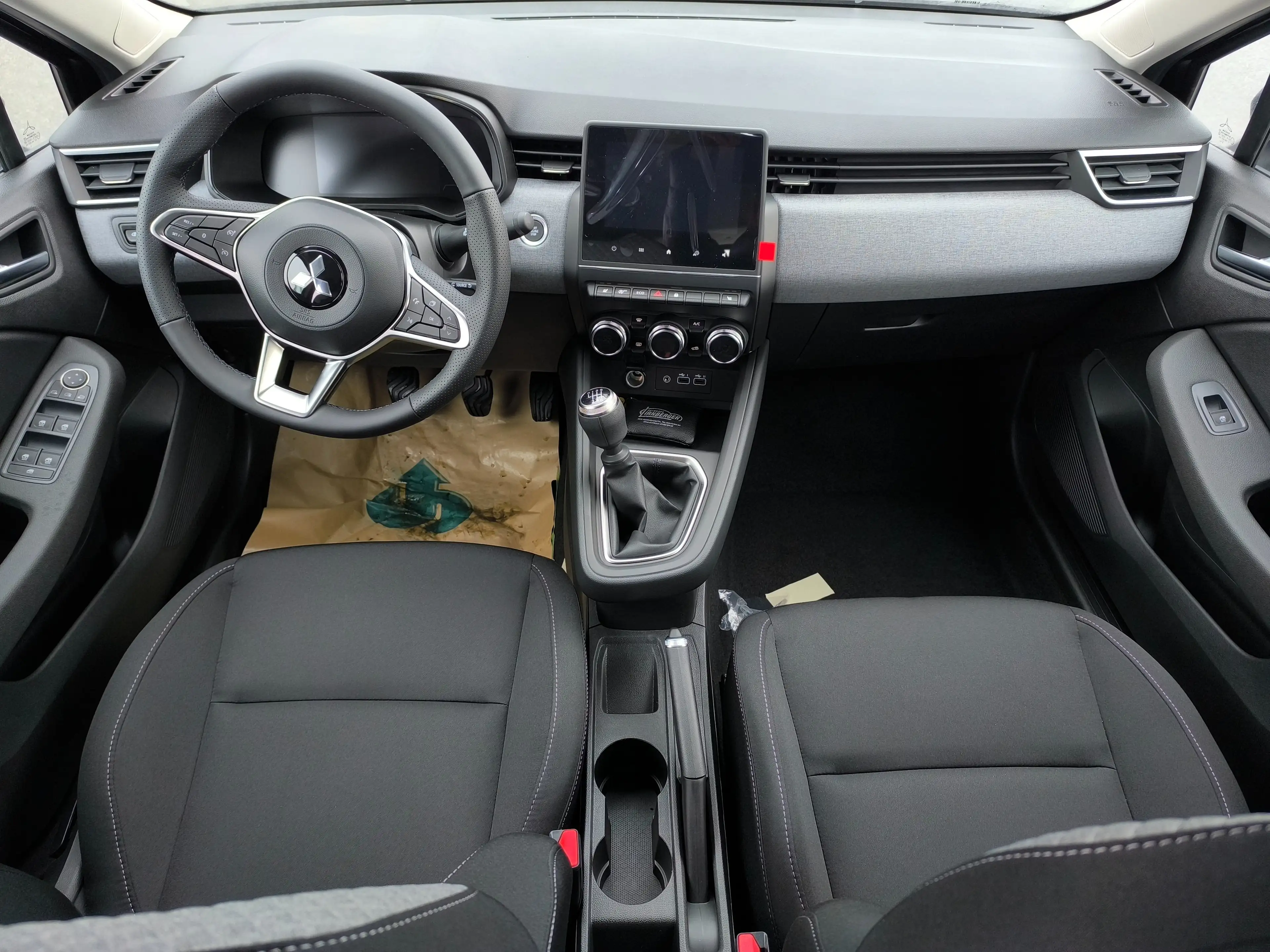 Mitsubishi Colt 1,0 MPI Turbo Invite C26 — photo 6