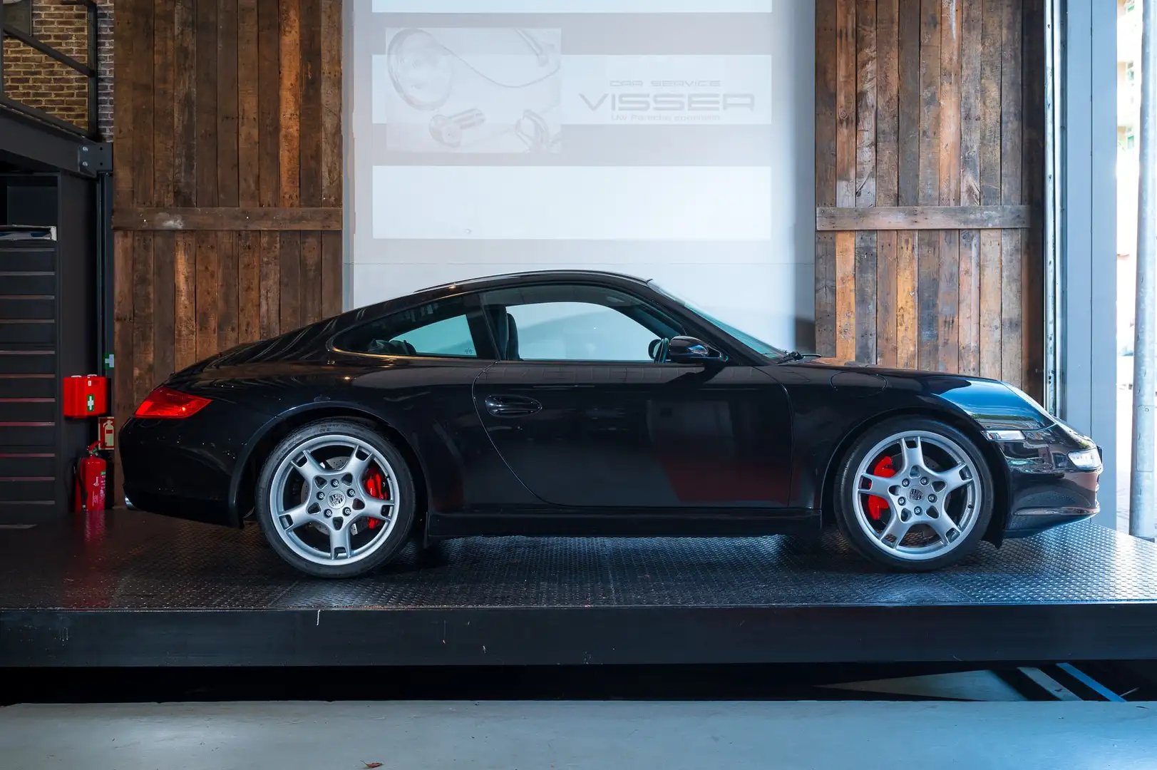 Porsche 997 3.8 Carrera S Basaltschwarz-metallic NL-AUTO Zwart - 2
