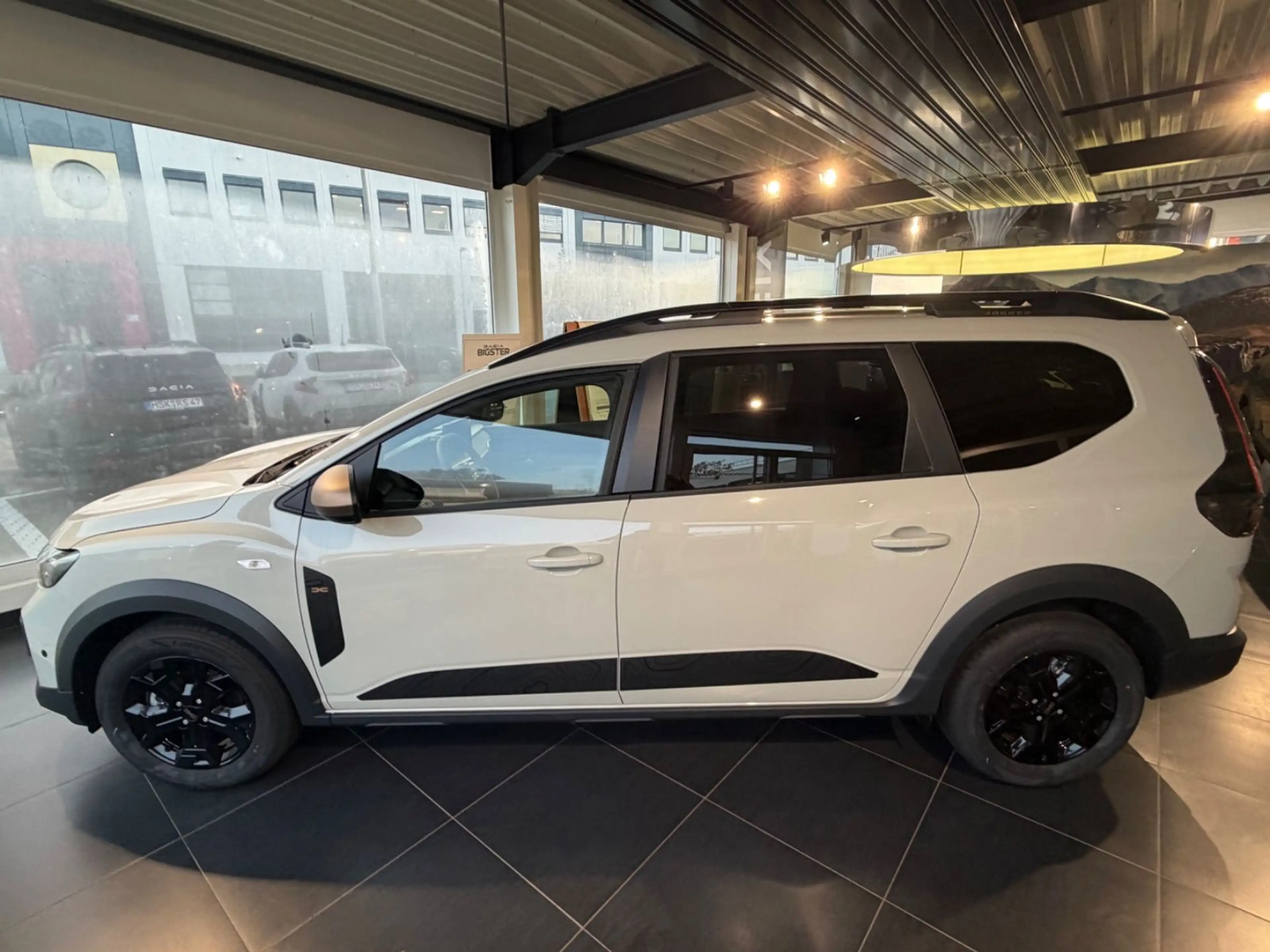 Dacia Jogger Extreme Winter-+ Driving-Paket Automatik — photo 4