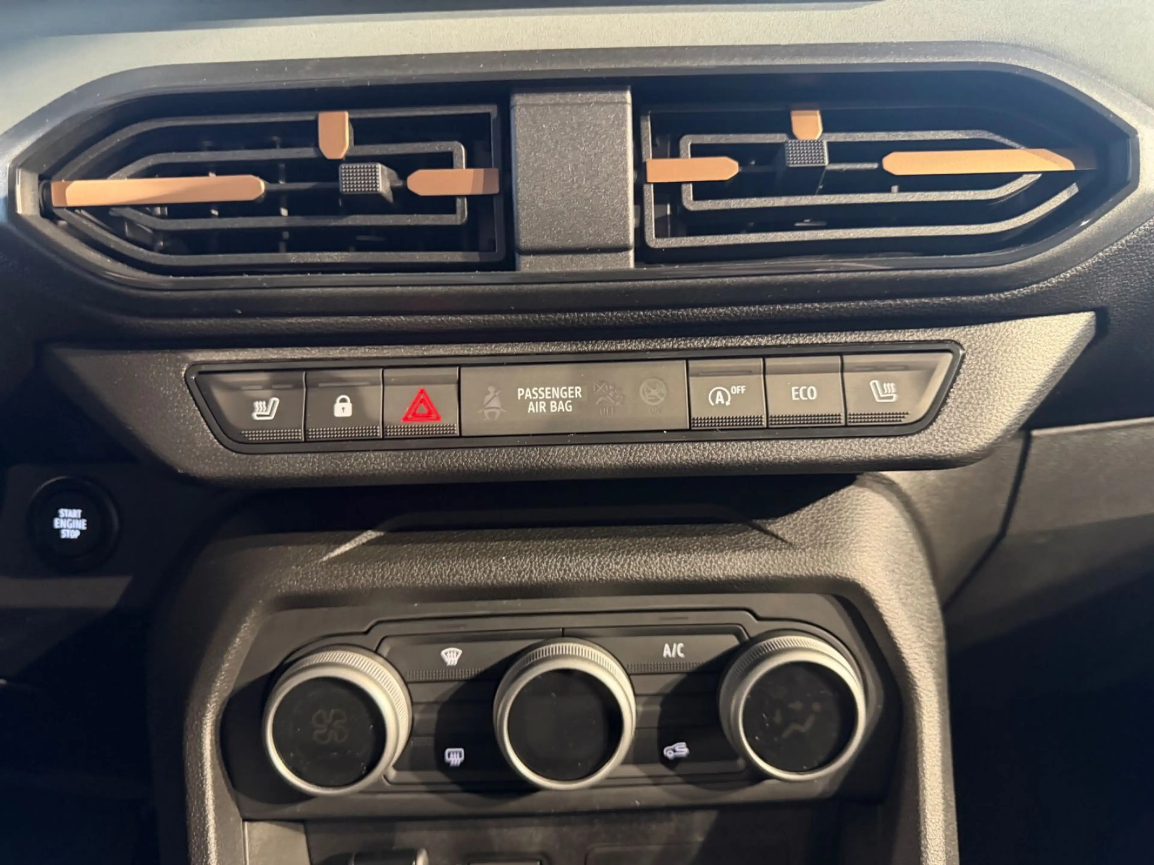 Dacia Jogger Extreme Winter-+ Driving-Paket Automatik — photo 15