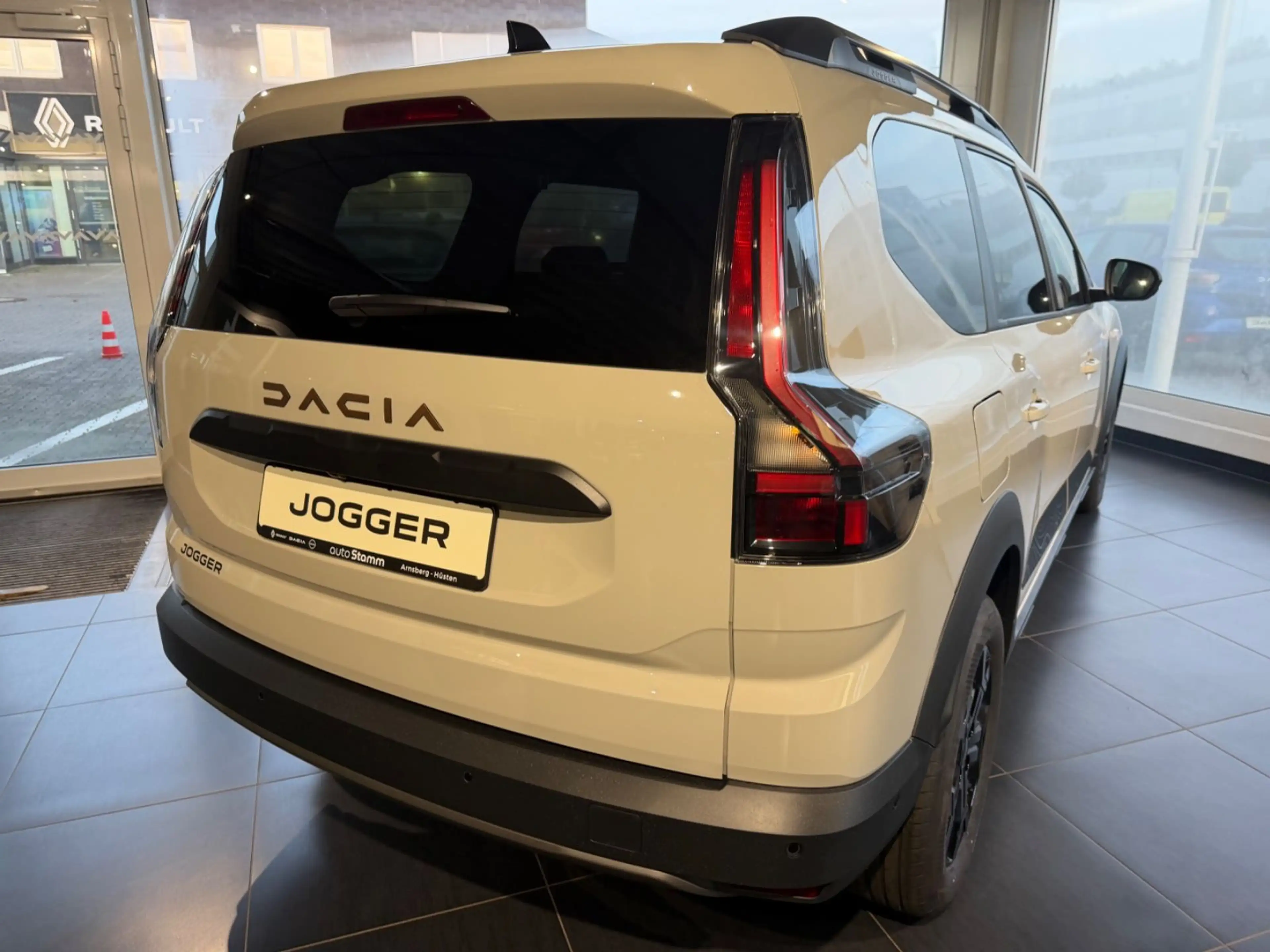 Dacia Jogger Extreme Winter-+ Driving-Paket Automatik — photo 9