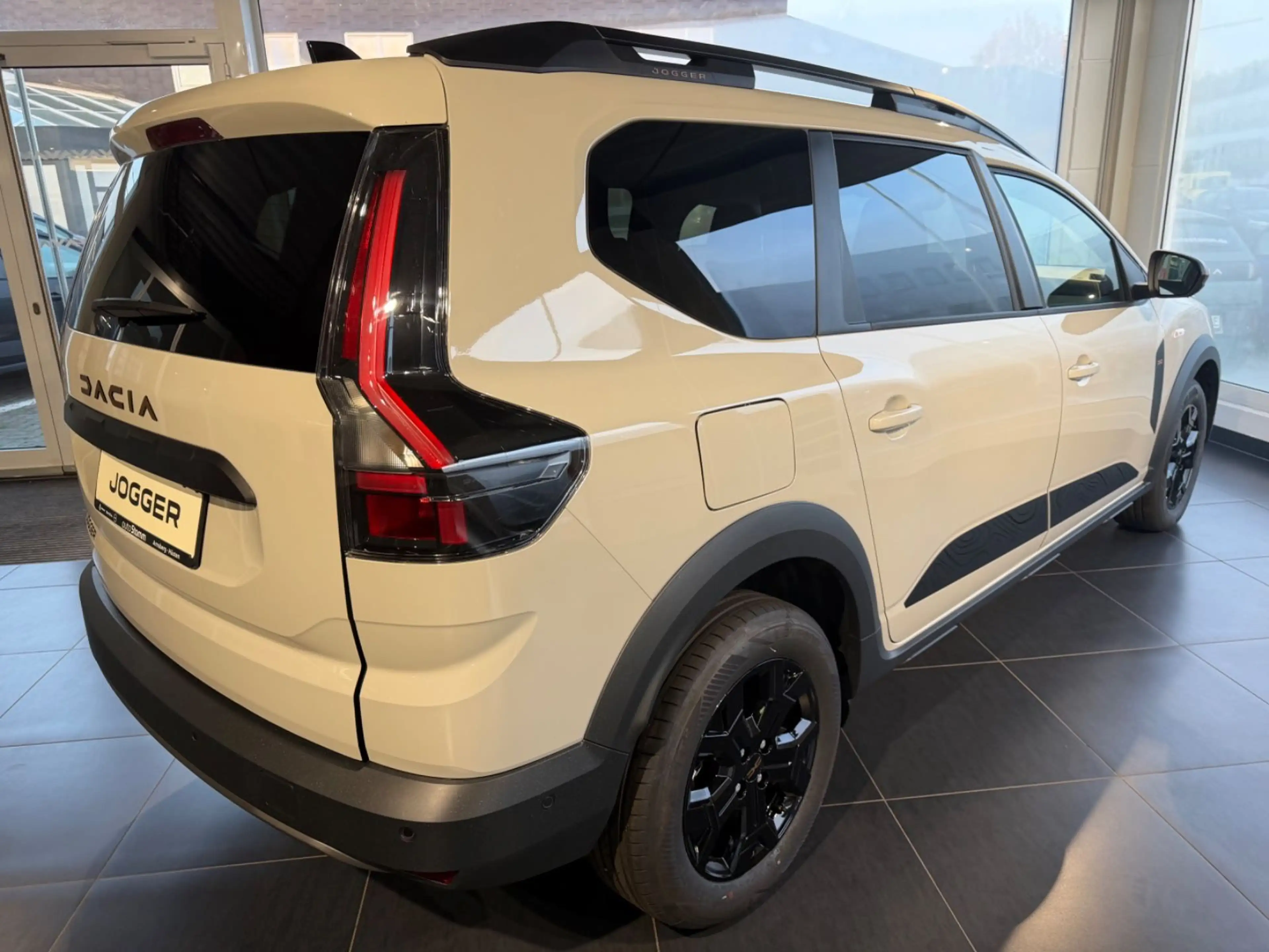 Dacia Jogger Extreme Winter-+ Driving-Paket Automatik — photo 6