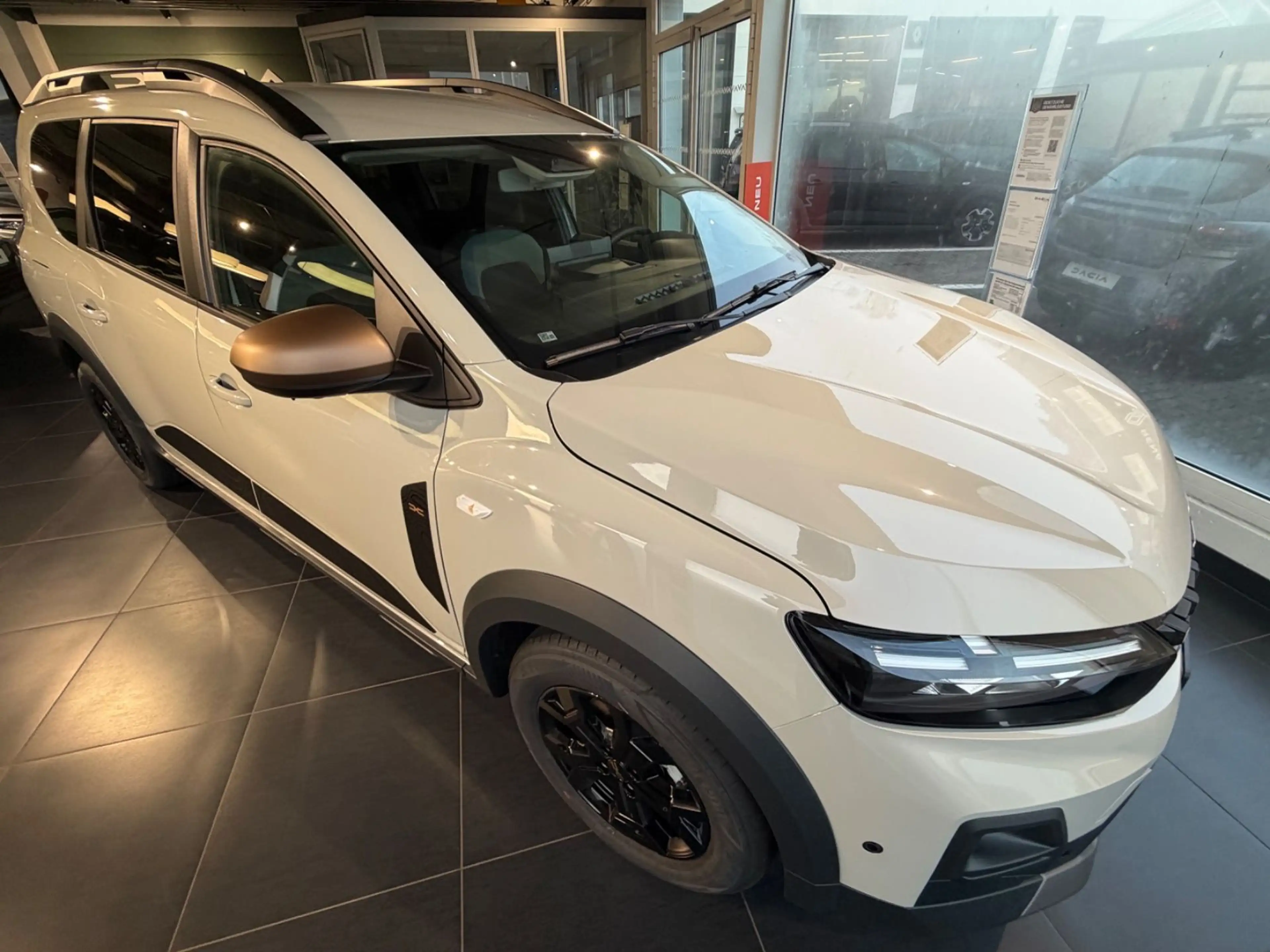 Dacia Jogger Extreme Winter-+ Driving-Paket Automatik — photo 3