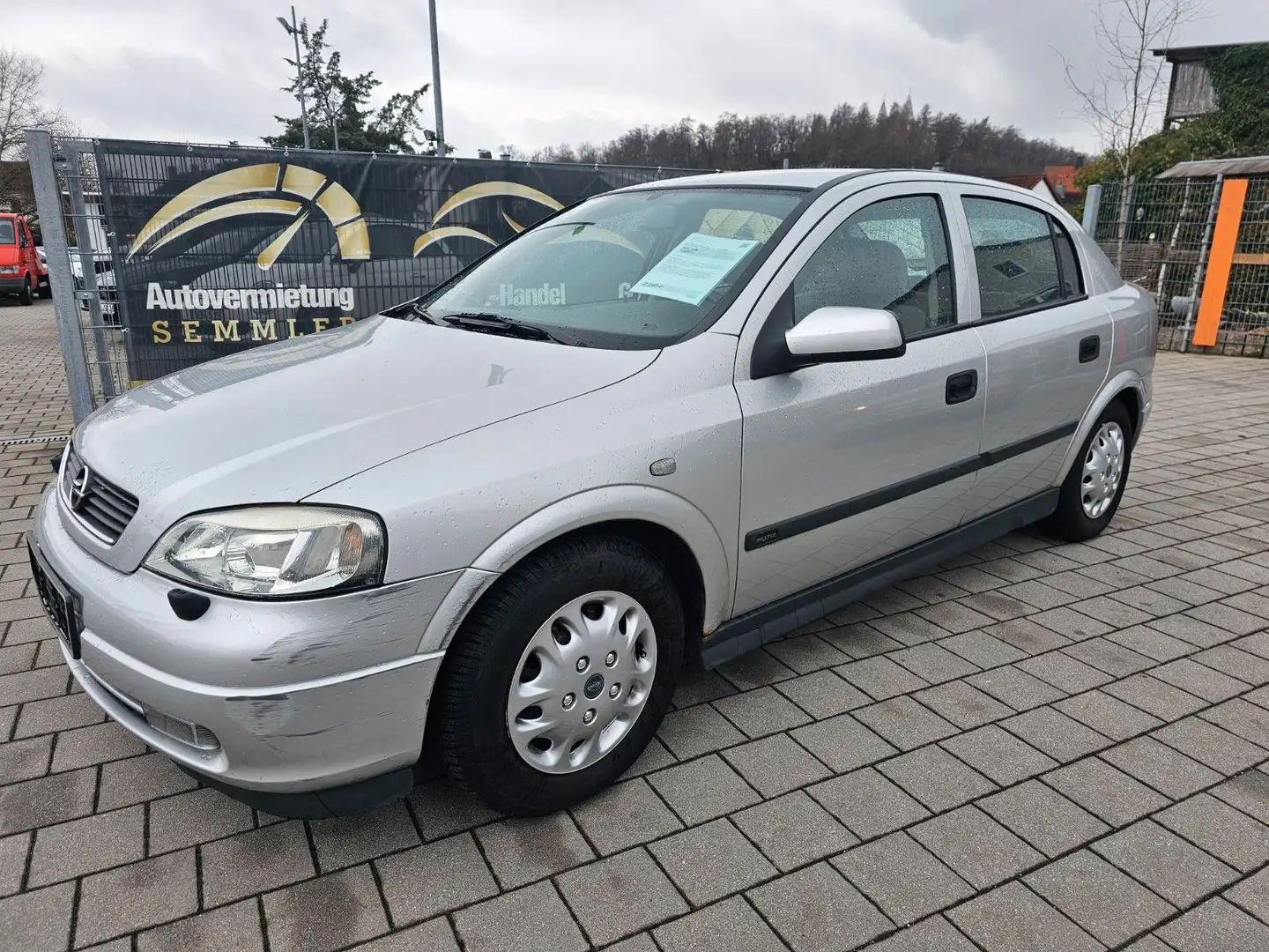 Opel Astra 1.6 Elegance / TÜV NEU / Guter Zustand Argent - 1