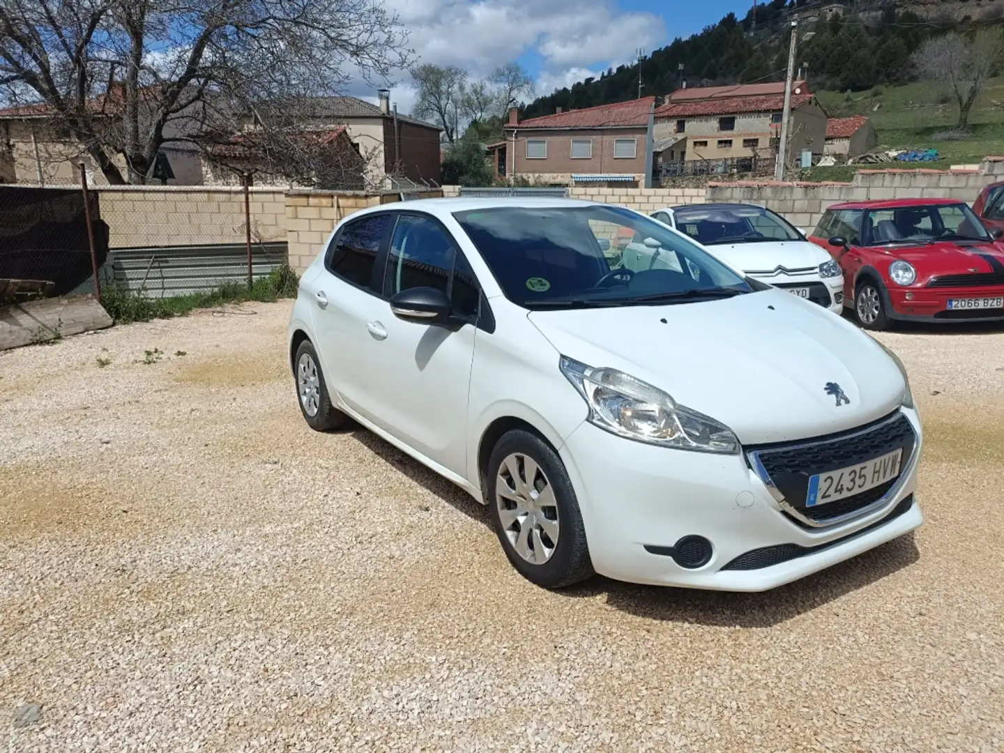 Peugeot 208 1.4HDi Like Weiß - 2