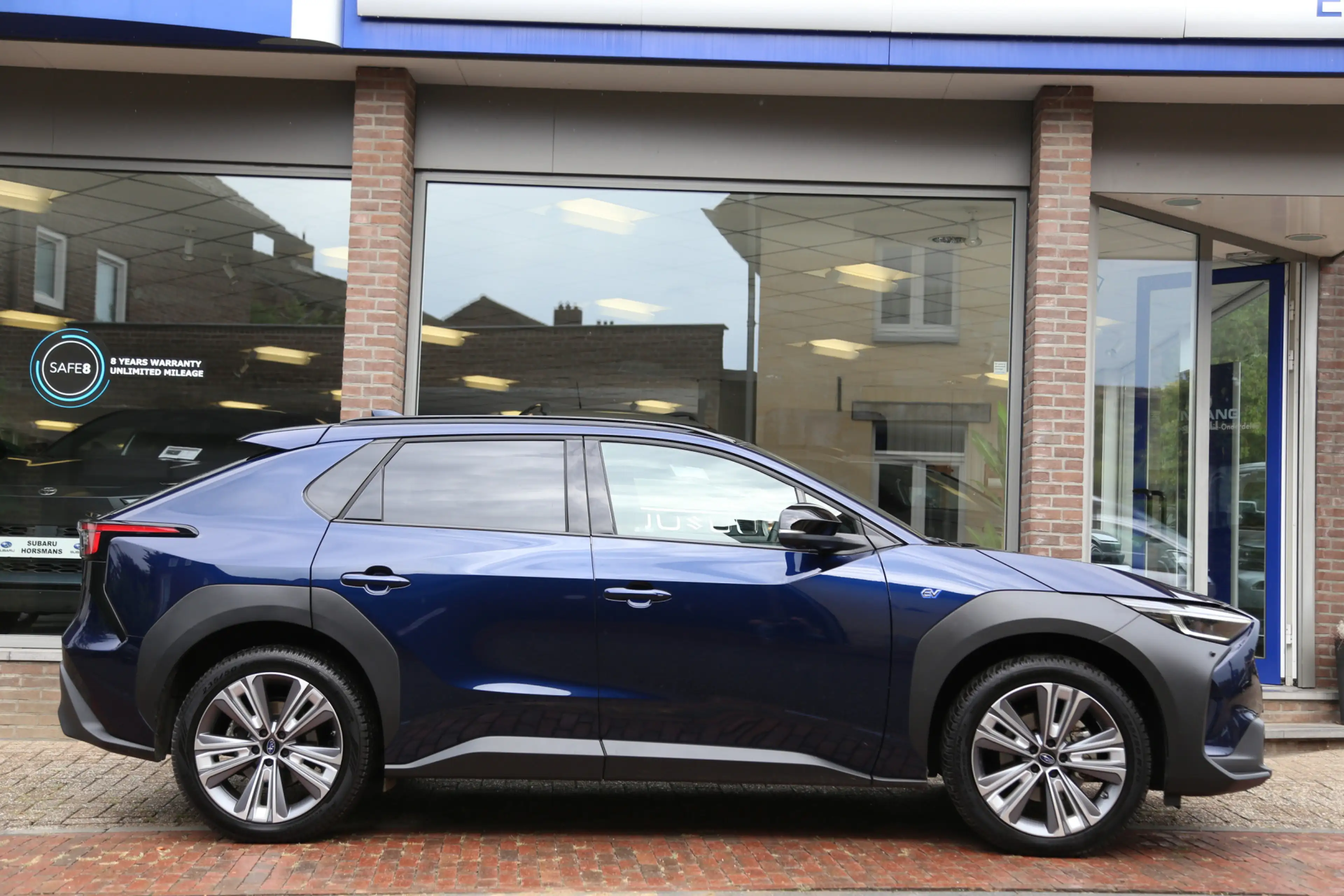 Subaru Solterra Sky Package 71 kWh Panorama 360view Leer Harman Ka — photo 2