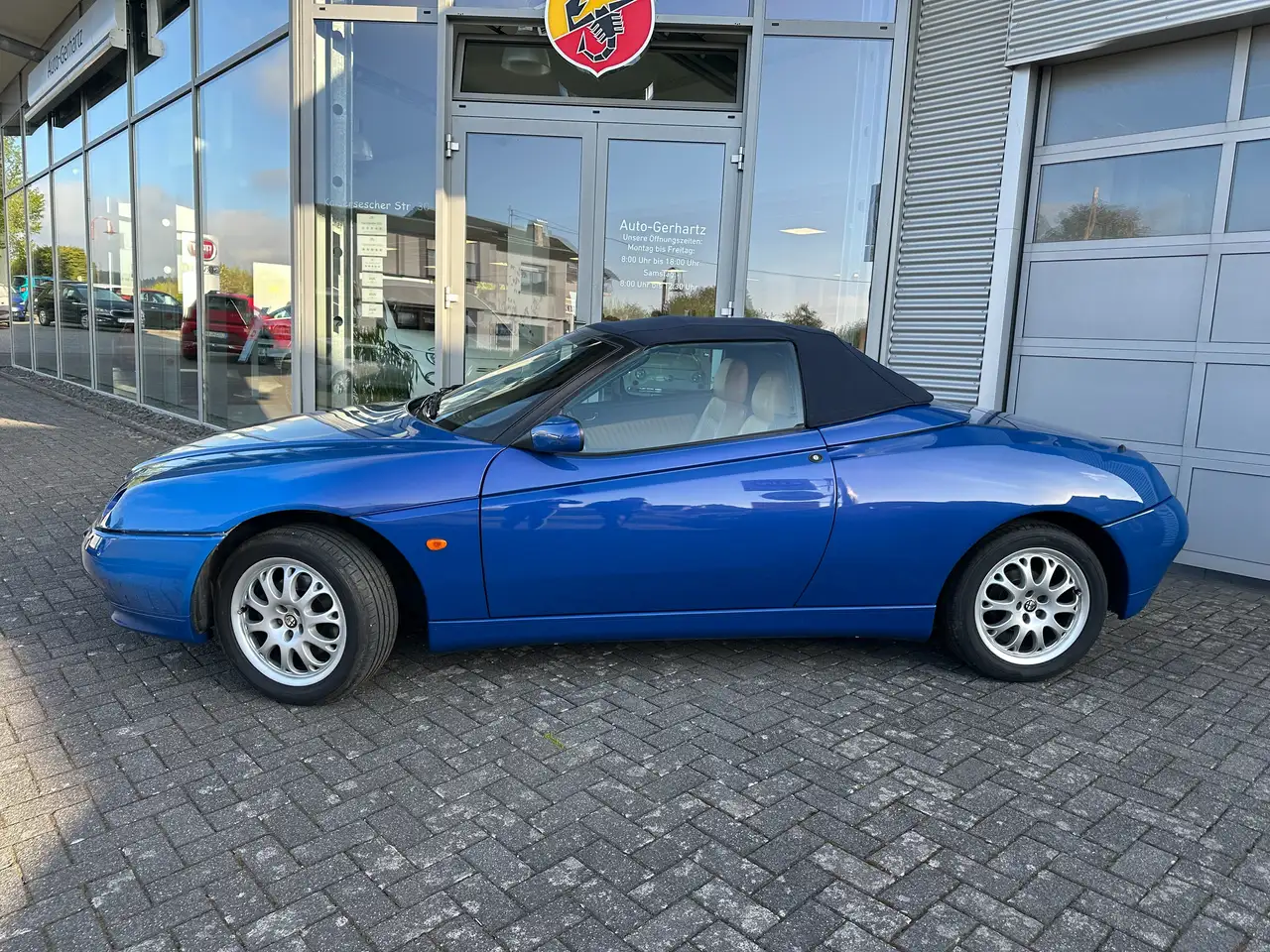 Alfa Romeo Spider 2.0 16V Twin Spark L, foto 2