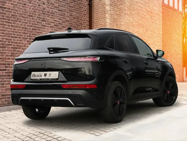 DS Automobiles DS 7 Crossback view 4