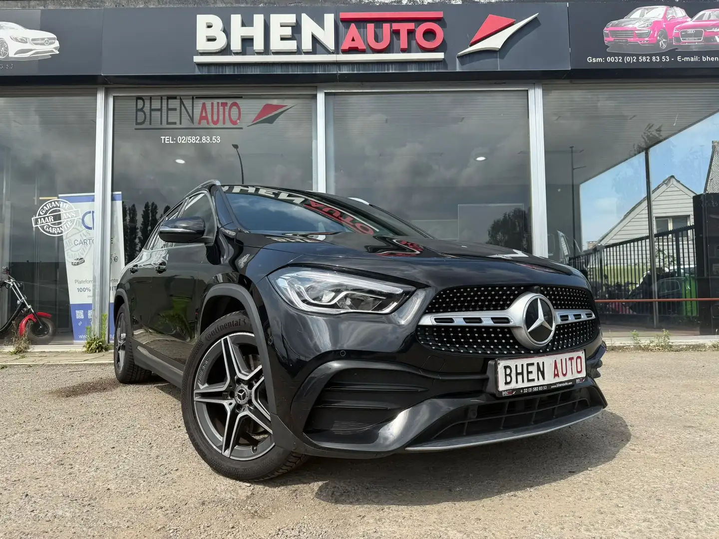 Mercedes-Benz GLA 200 d/PACK AMG/PACK NIGHT/AMBIANCE/CAMERA/NAVI/LED/ Zwart - 1