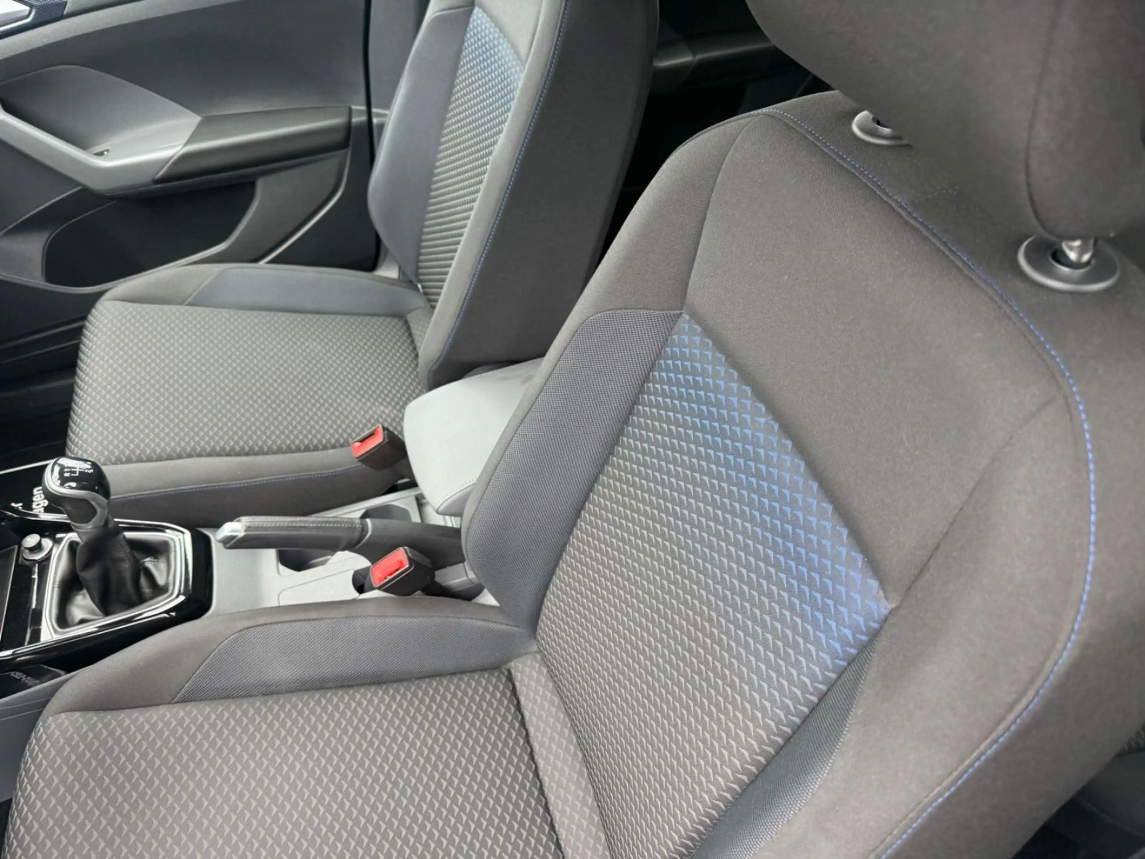 Volkswagen T-Cross United*DAB*NAVI*SPUR*PDC*ACC*AHK — photo 8