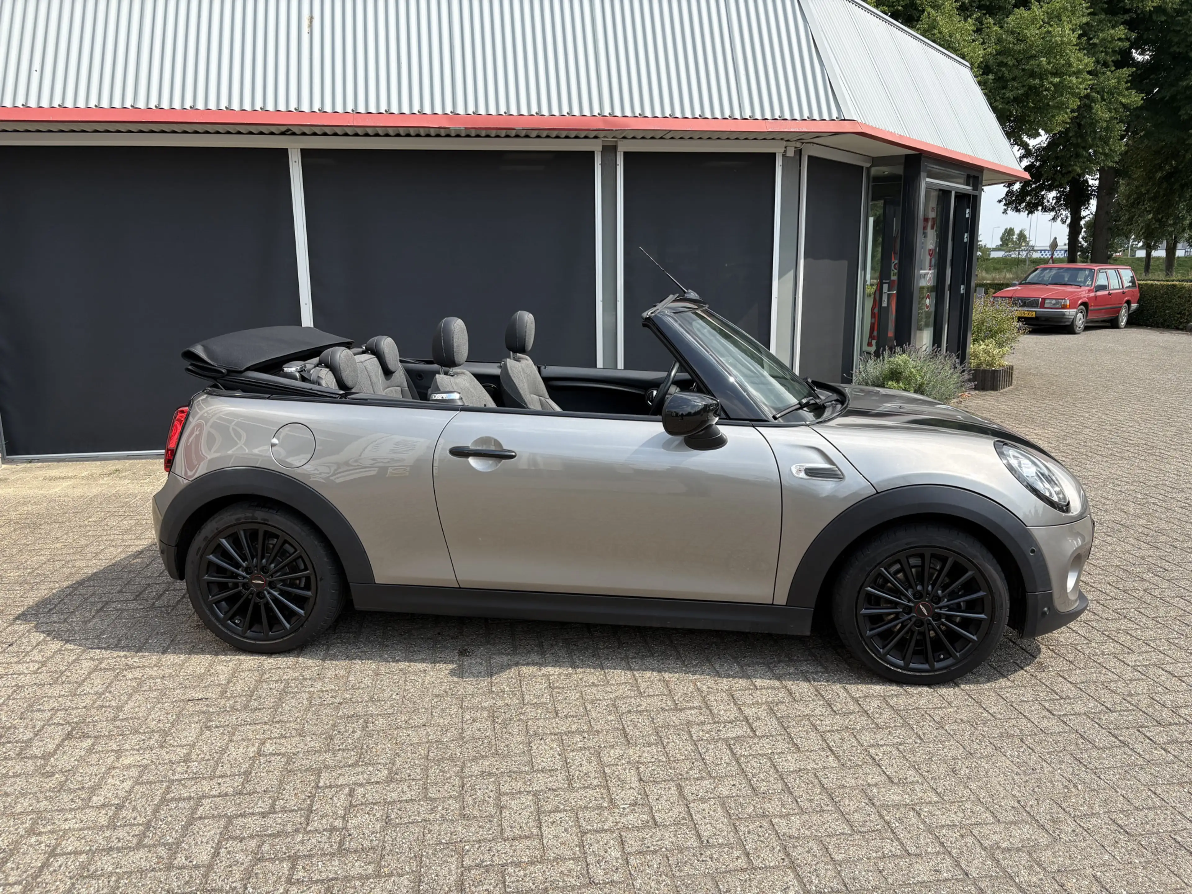 MINI Cooper Cabrio 1.5 Pepper — photo 4
