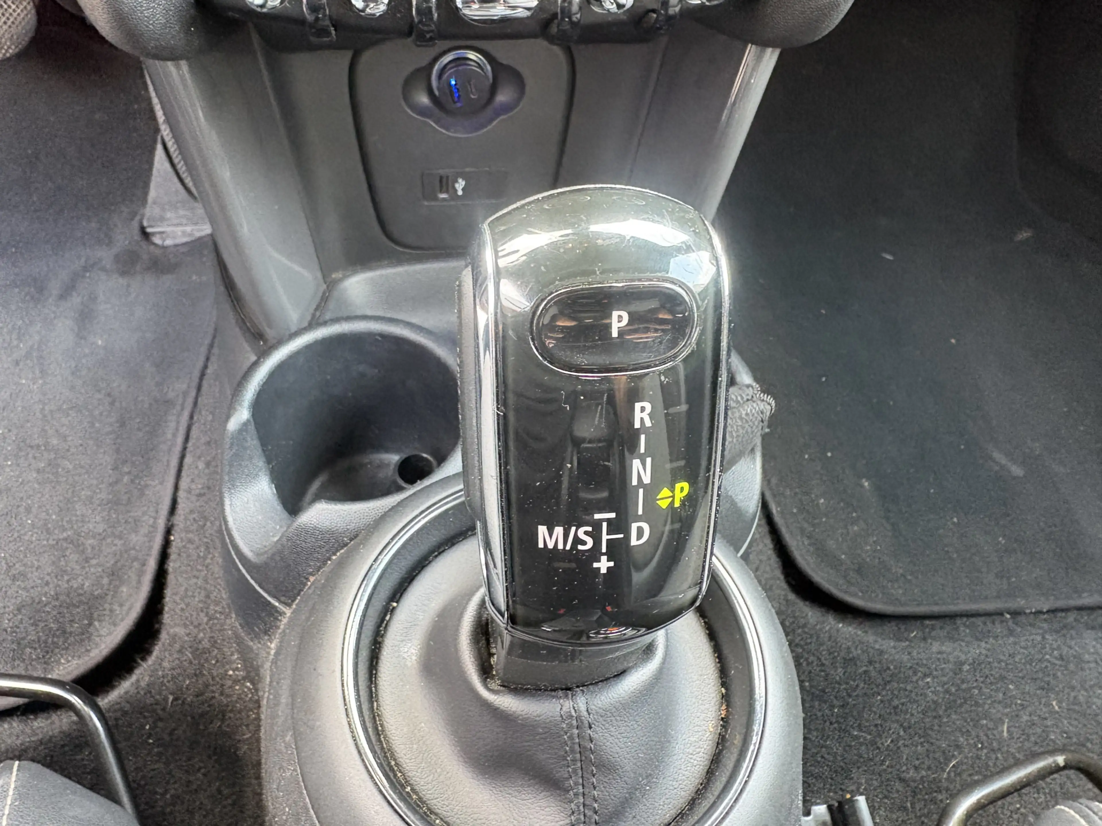 MINI Cooper Cabrio 1.5 Pepper — photo 11