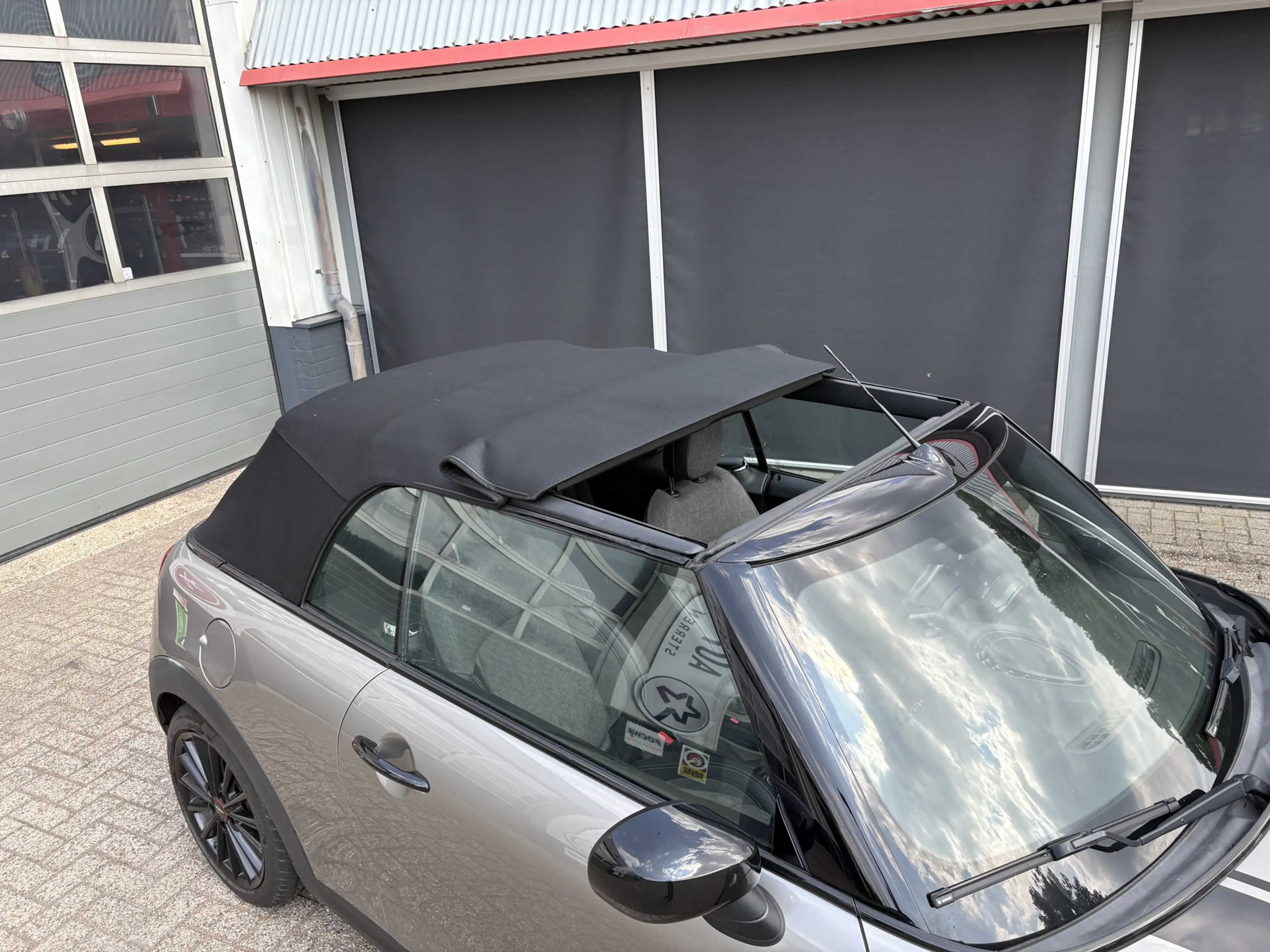 MINI Cooper Cabrio 1.5 Pepper — photo 15