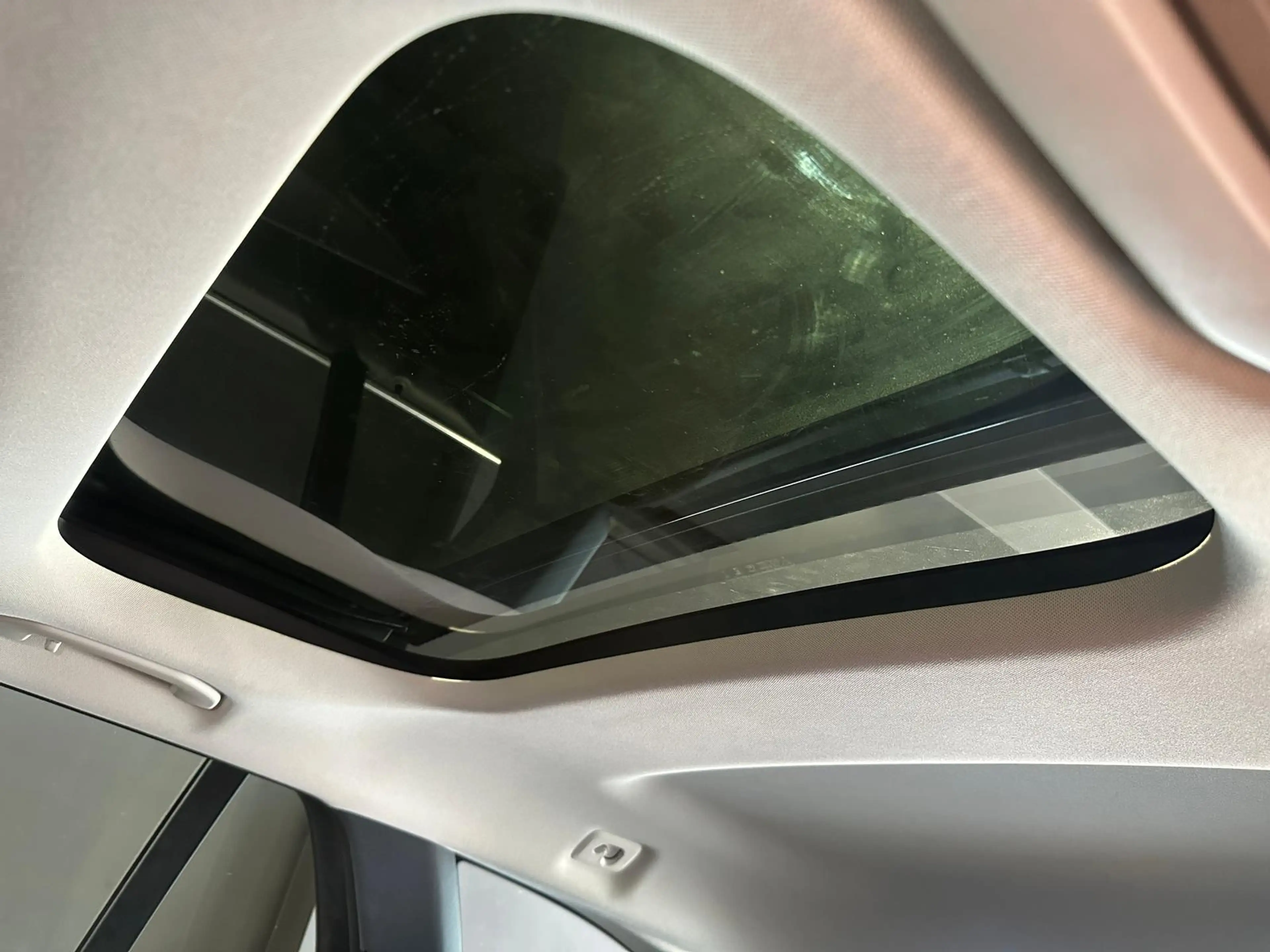 Mercedes-Benz E 200 T 4MATIC PANORAMA STANDHEIZUNG AHK COMAND LED BEHE — photo 13