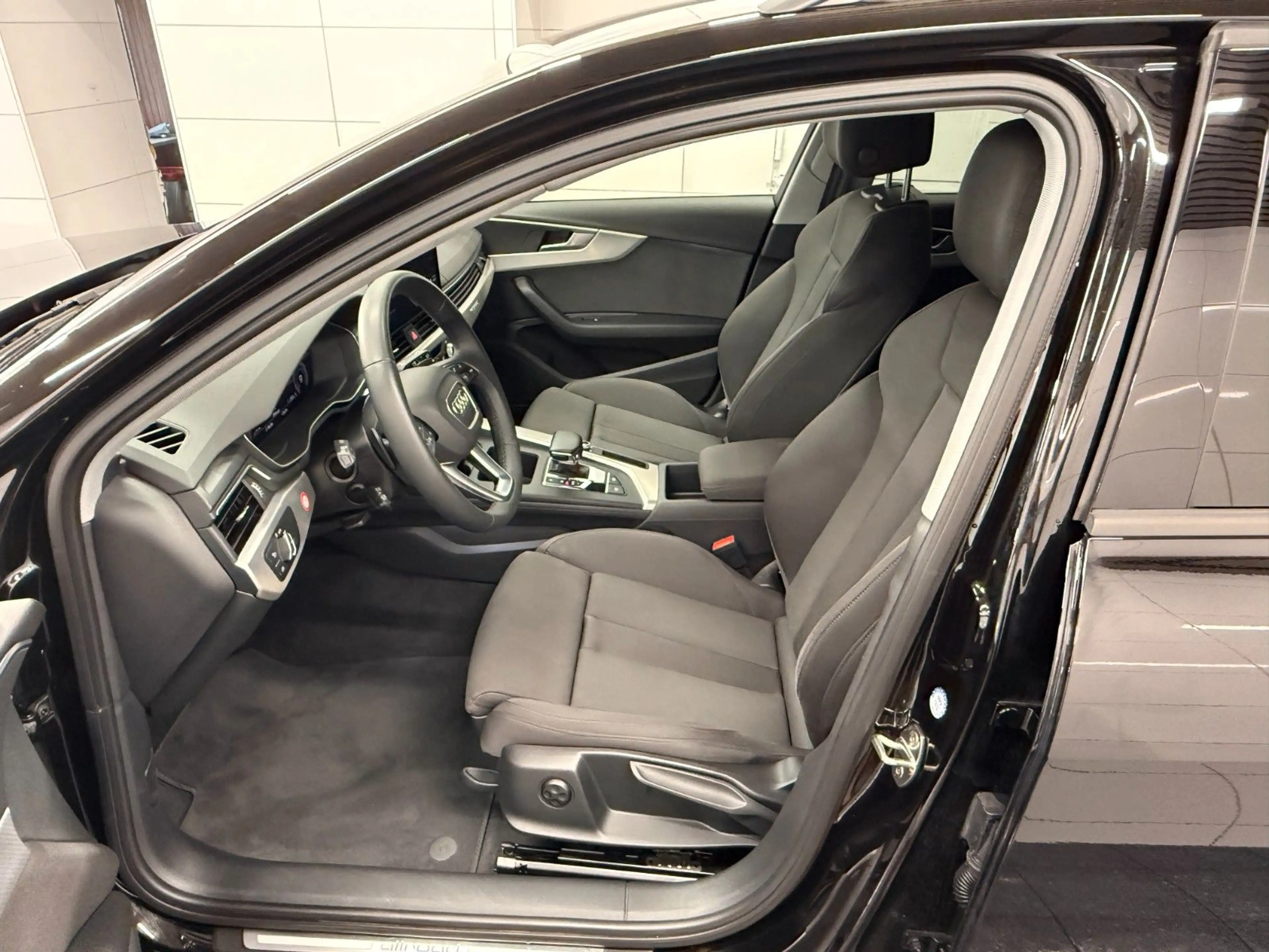 Audi A4 allroad quattro 40 TDI S-tronic/MatrixLED/ACC — photo 8