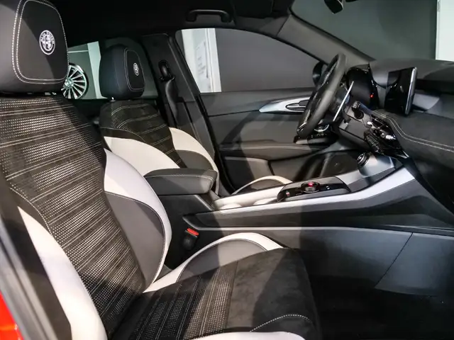 Alfa Romeo Tonale view 13
