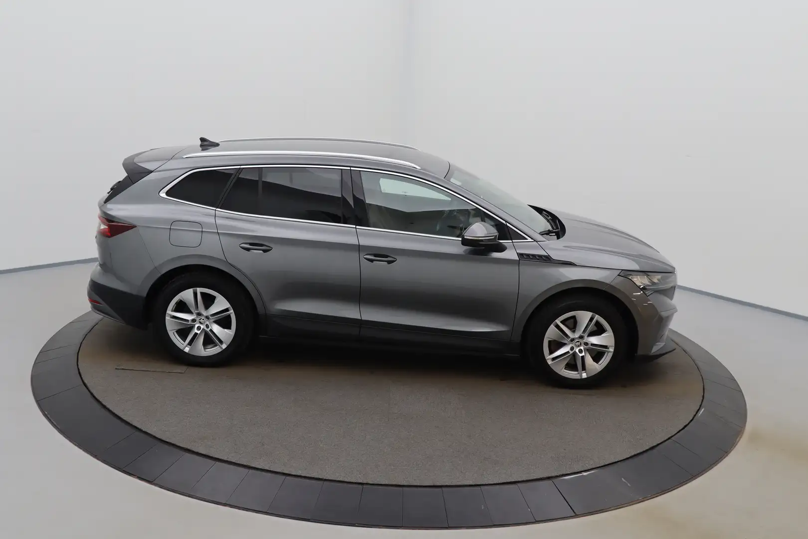 Skoda Enyaq IV 80 LEDER/CUIR LED GPS PDC CAM Keyless Verw. Zet Gris - 2