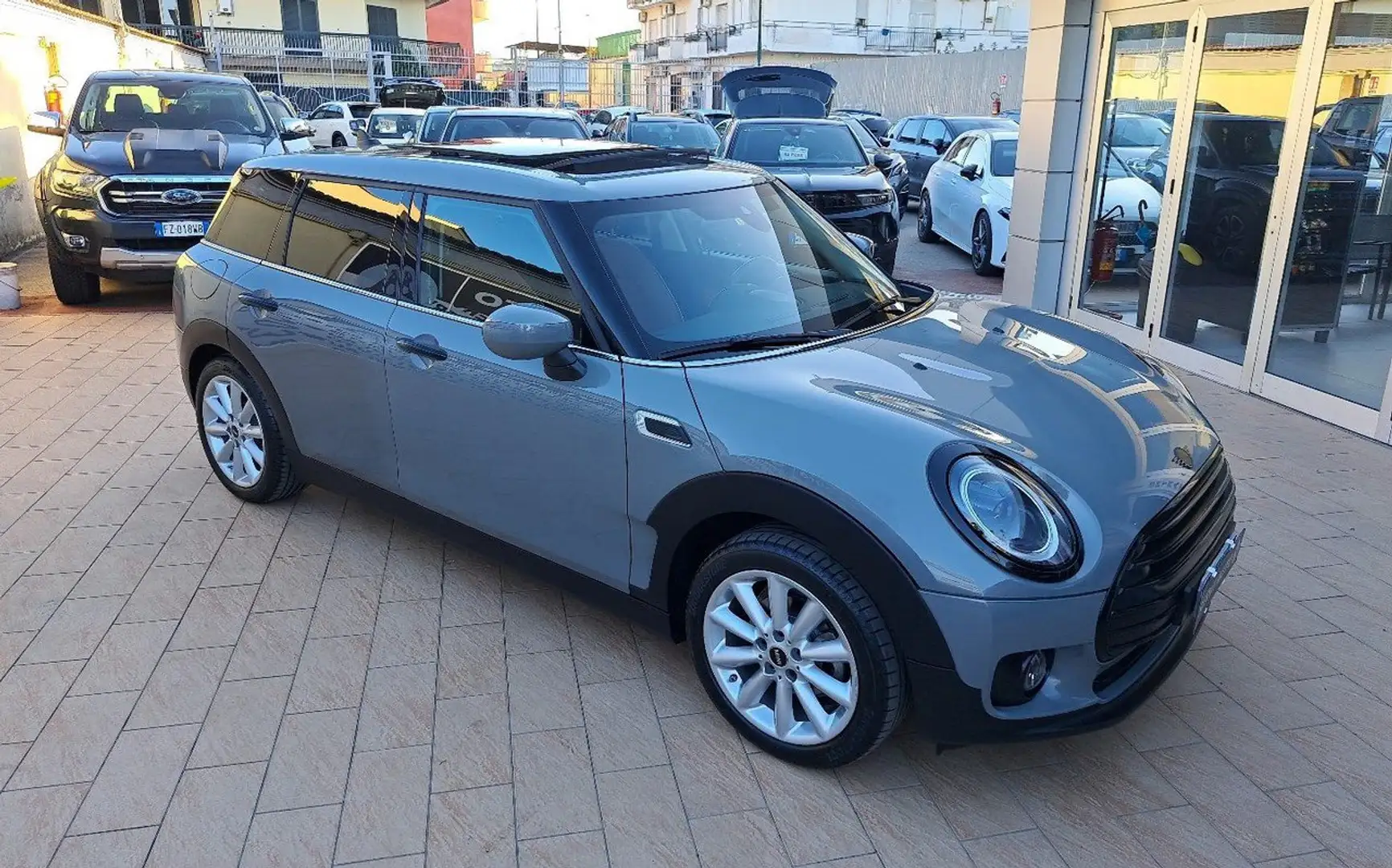 MINI One D Clubman Mini 1.5 One D Yours Clubman Gris - 1