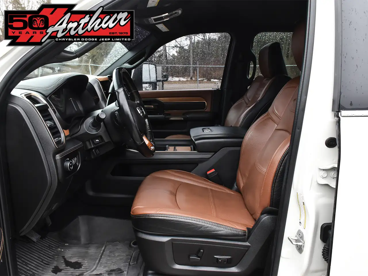 RAM 3500 снимка RAM 3500