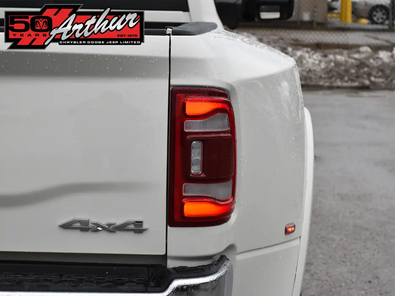 RAM 3500 снимка RAM 3500