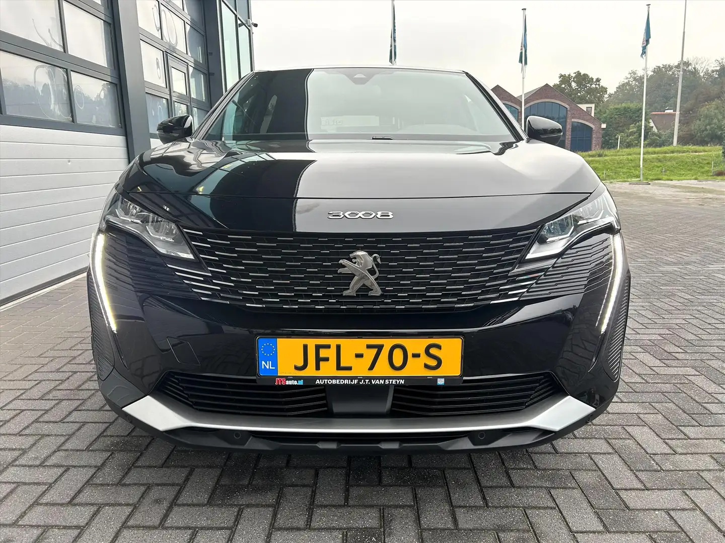 Peugeot 3008 1.2 Allure 130pk Aut. Carplay, Trekhaak, Stoelverw Noir - 2