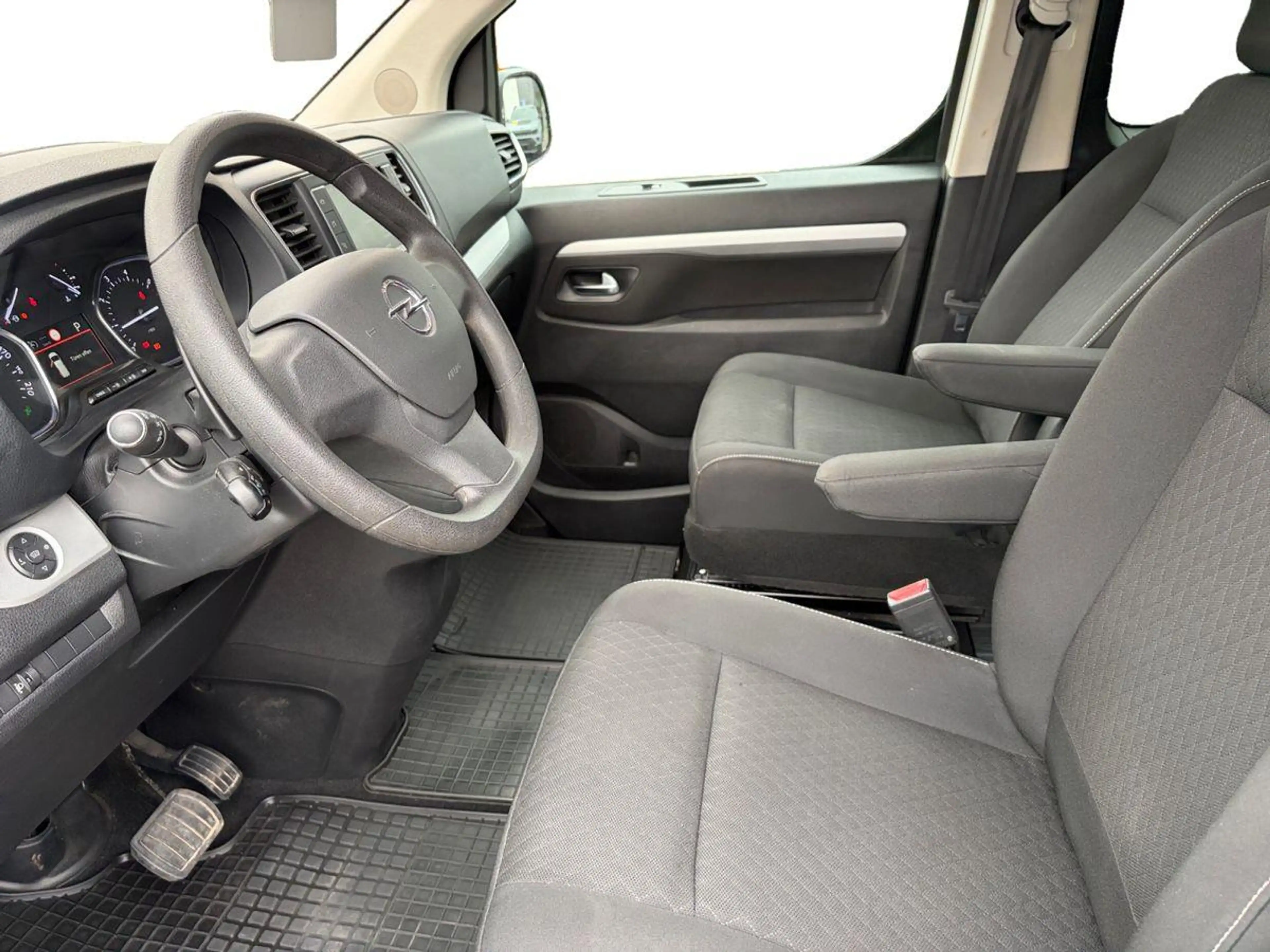 Opel Zafira Life Edition M (L2) 2.0 CDTI Android Auto — photo 6