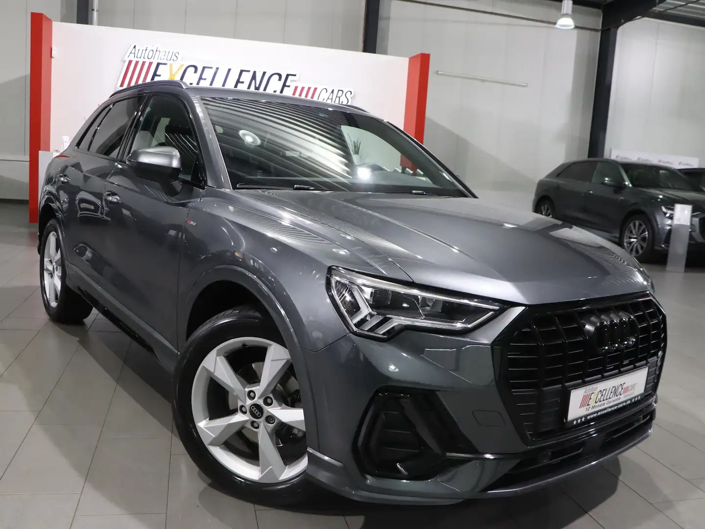 Audi Q3 35 TDI S-LINE SPORTPAKET BLACK / LED, KAMERA Gris - 1
