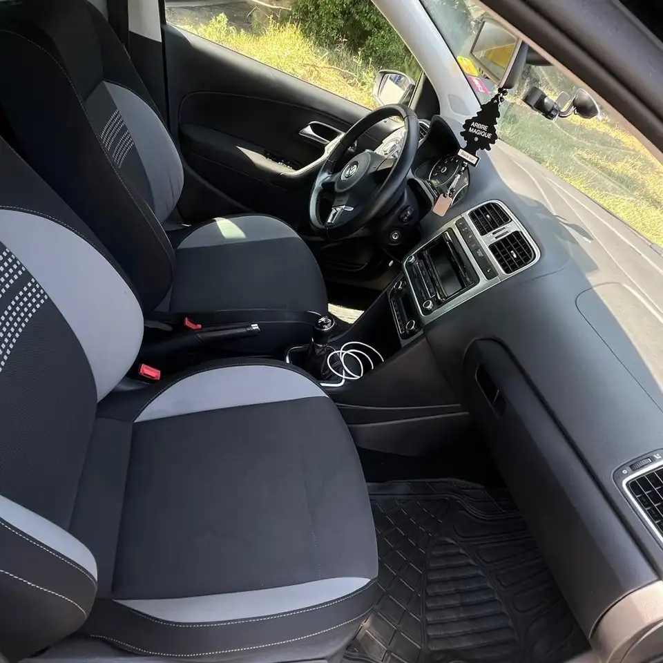 Volkswagen Polo Citadine 5 portes — photo 11