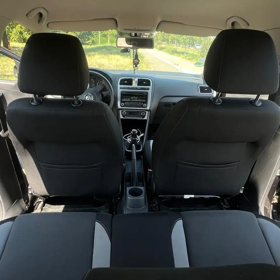 Volkswagen Polo Citadine 5 portes — photo 7