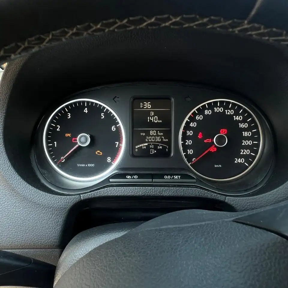 Volkswagen Polo Citadine 5 portes — photo 13
