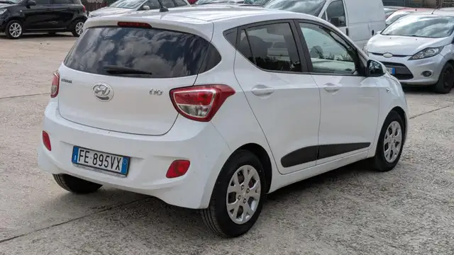 Hyundai I10 view 6