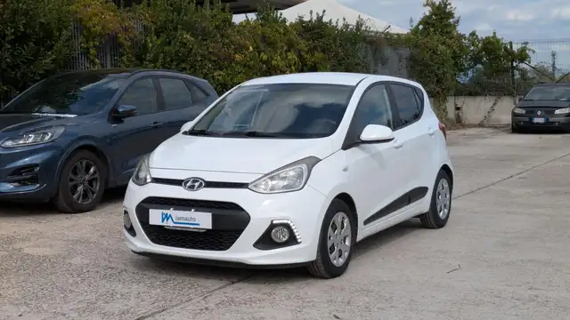 2016 Hyundai I10 in White for sale