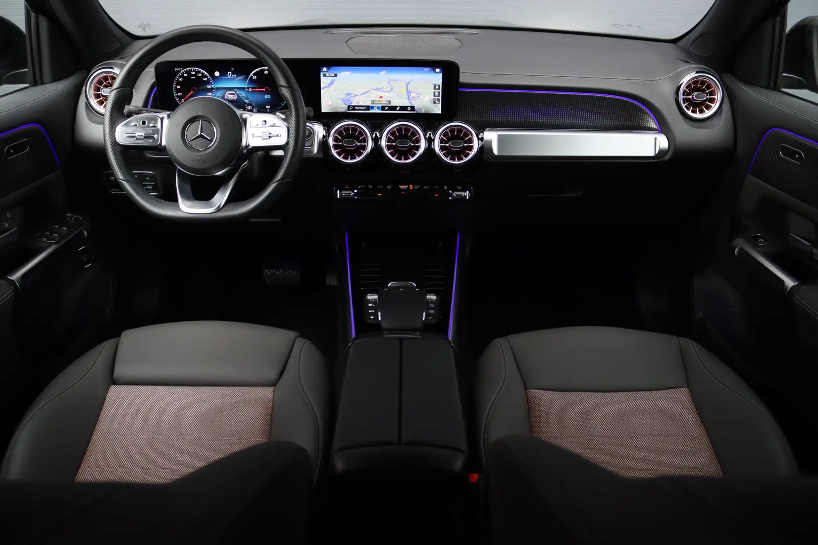 Mercedes-Benz EQB 300 4MATIC Luxury Line 67 kWh | Dodehoekassistent | Ni Negro - 2