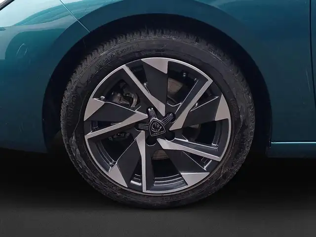 Peugeot 308 view 9