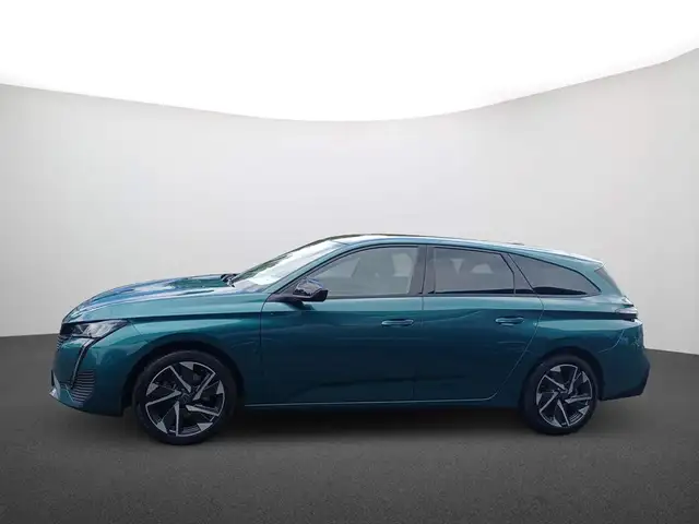Peugeot 308 view 5