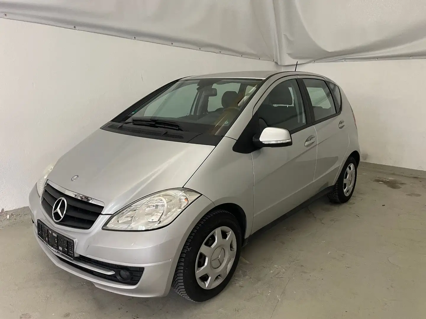 Mercedes-Benz A 180 A -Klasse A 180 Shz Gra BT Silber - 1