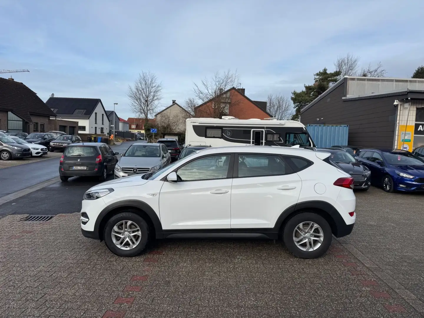 Hyundai TUCSON Sitzhz Alus Tempo Multifkt PDC Klimaauto Weiß - 2