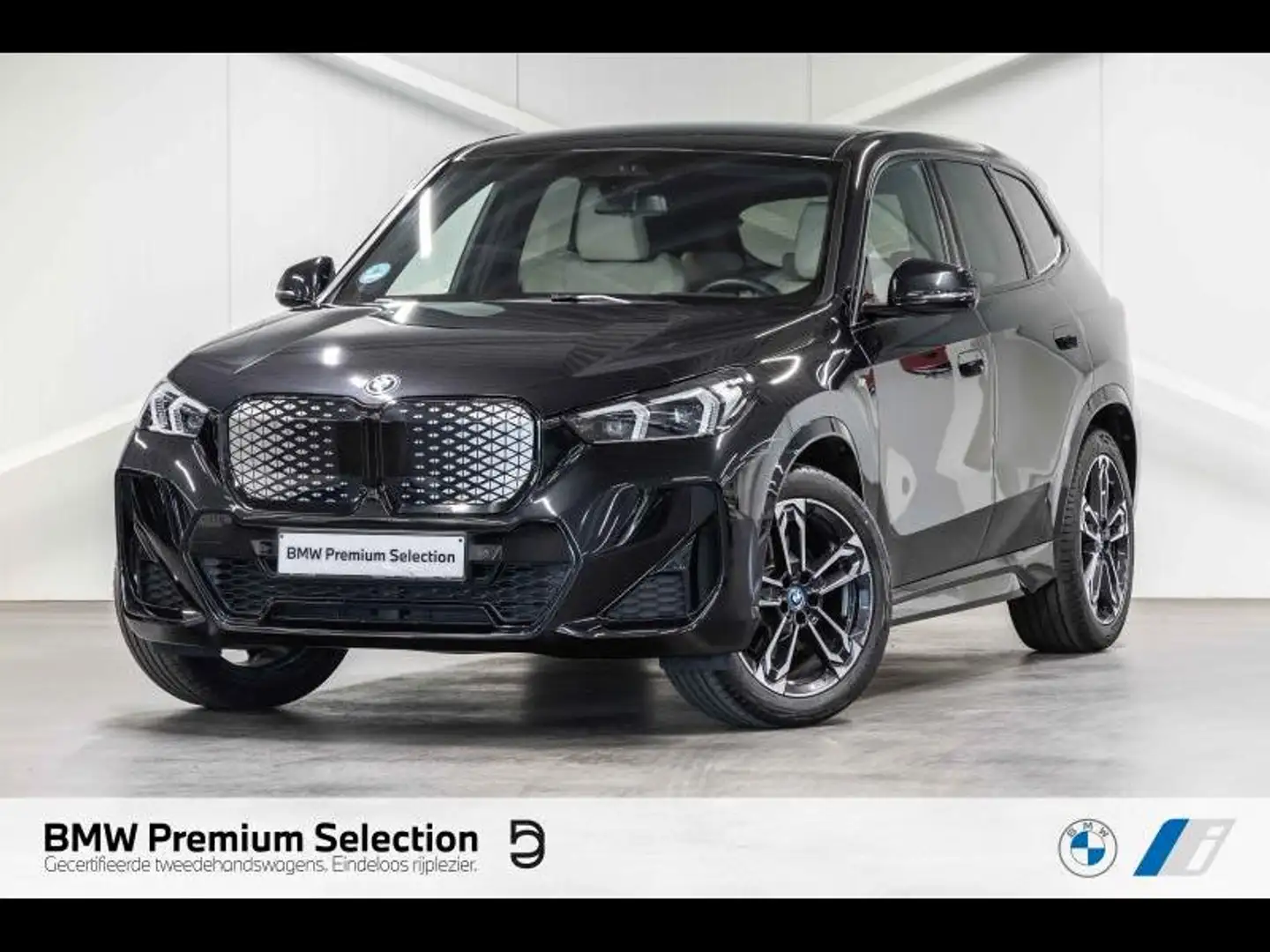 BMW iX1 xDrive30 M Sport | TOWB | Noir - 1