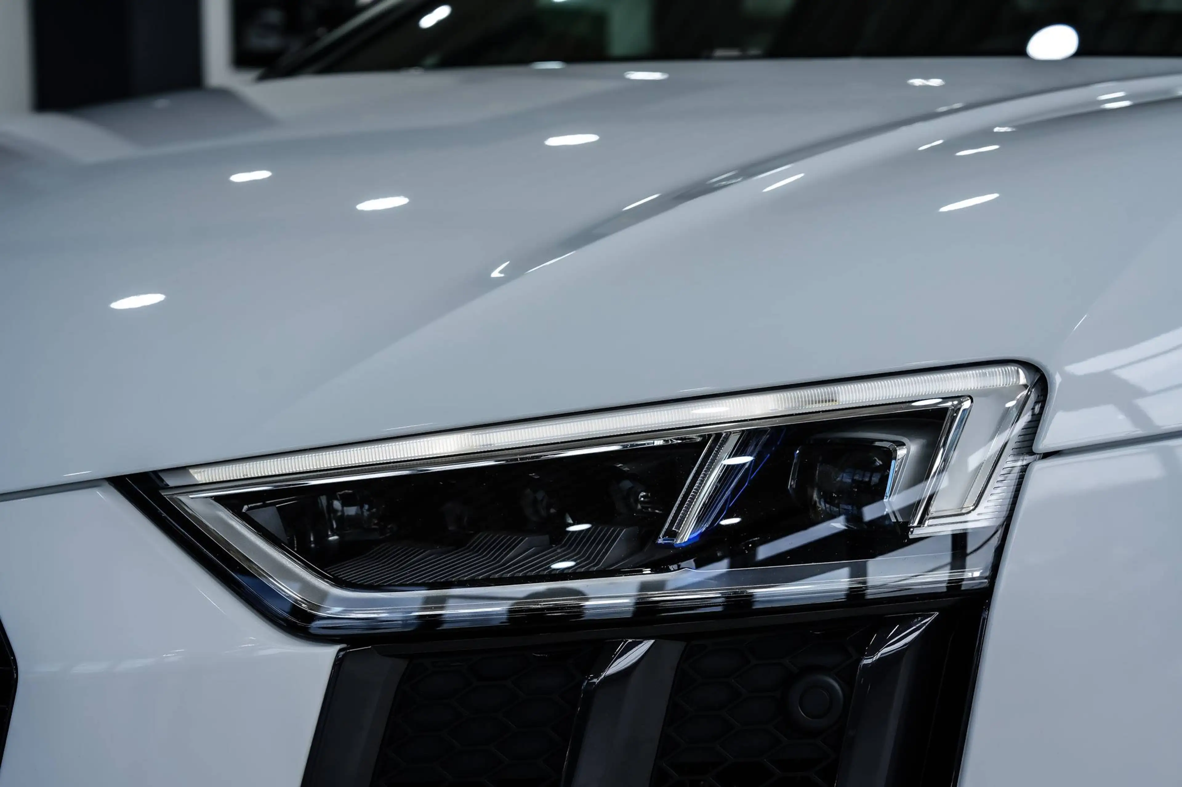 Audi R8 quattro*CARBON*KERAMIK*ABGAS*B&O*LED* — photo 10