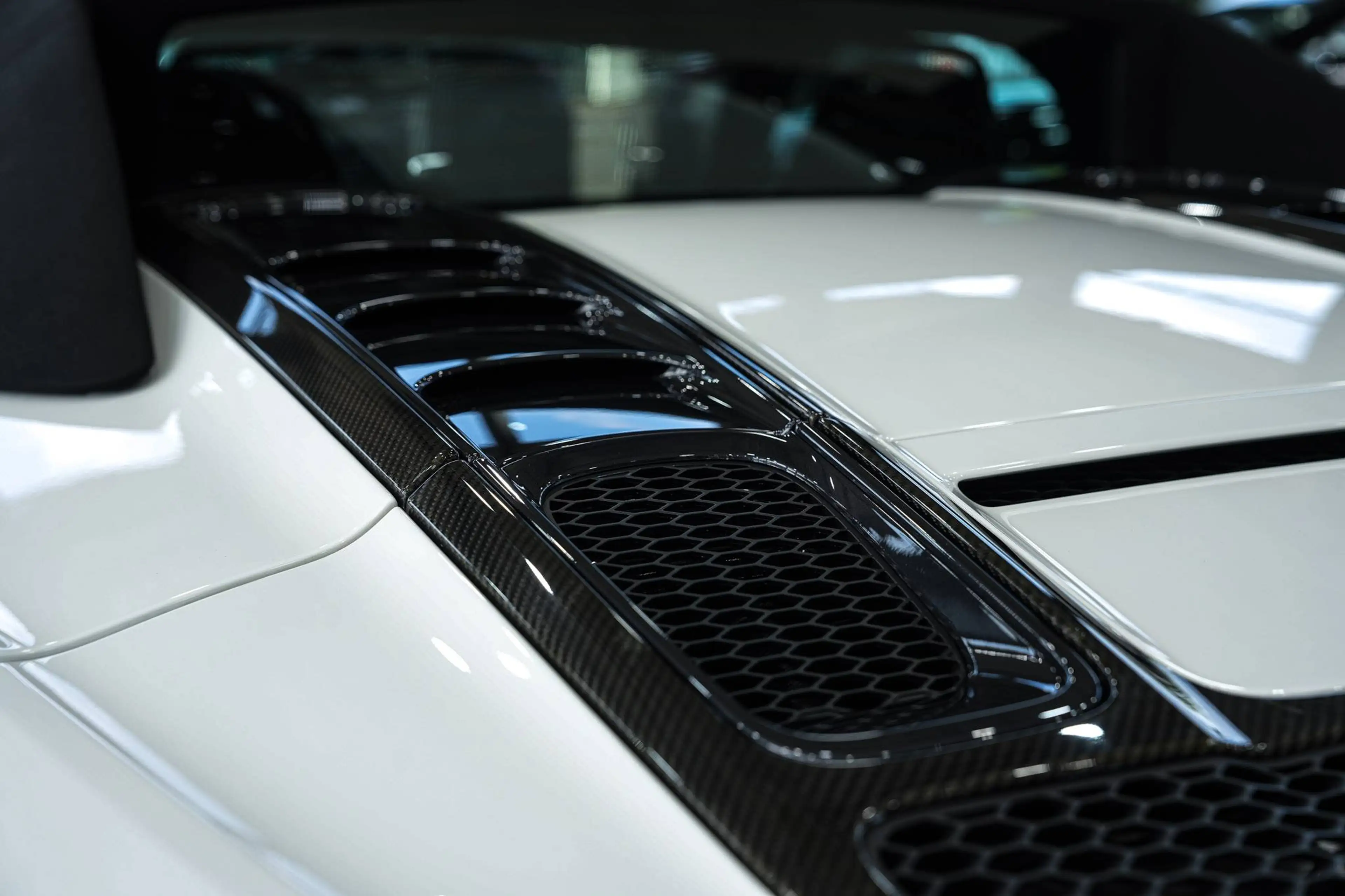 Audi R8 quattro*CARBON*KERAMIK*ABGAS*B&O*LED* — photo 14