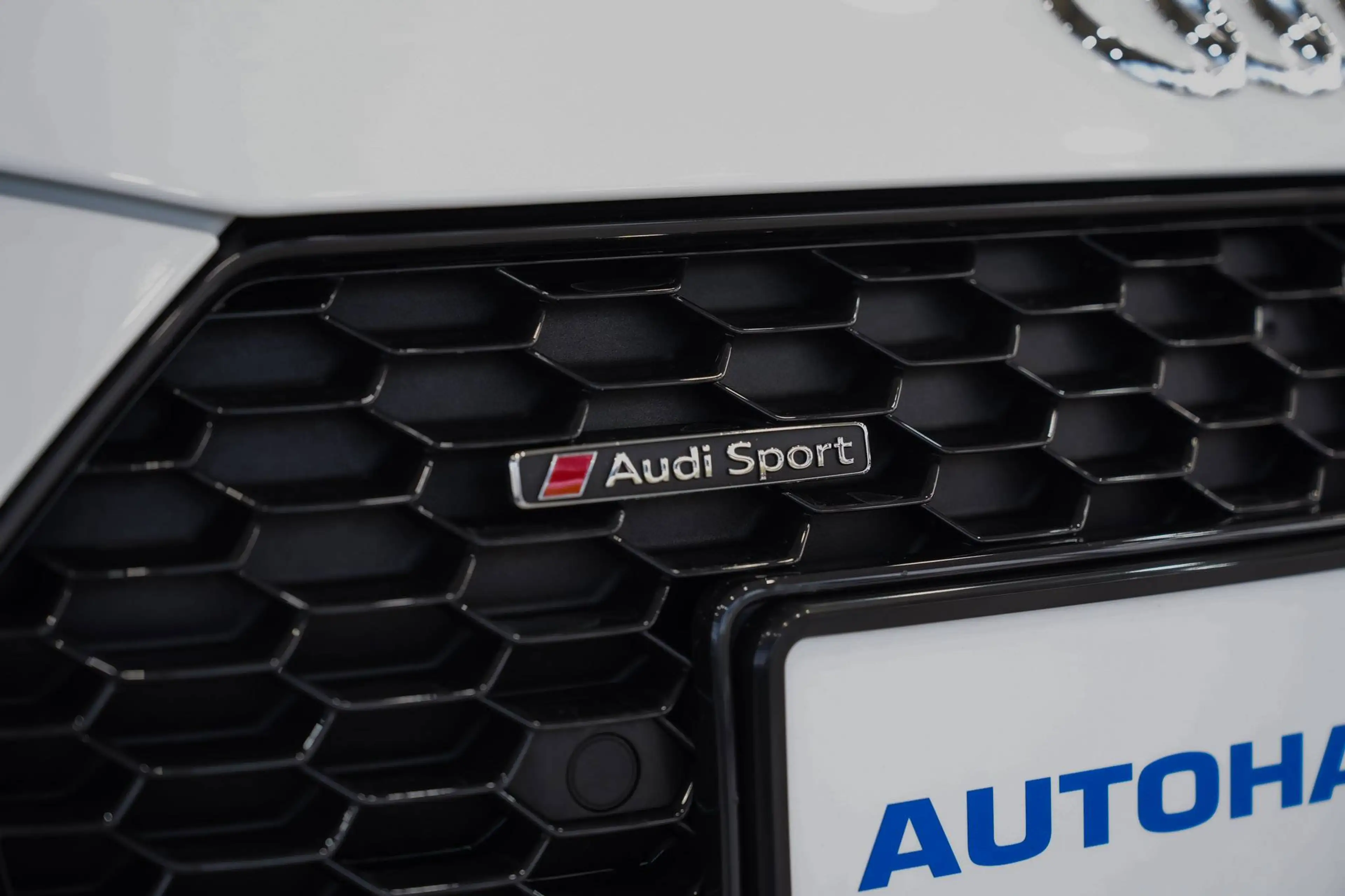 Audi R8 quattro*CARBON*KERAMIK*ABGAS*B&O*LED* — photo 15
