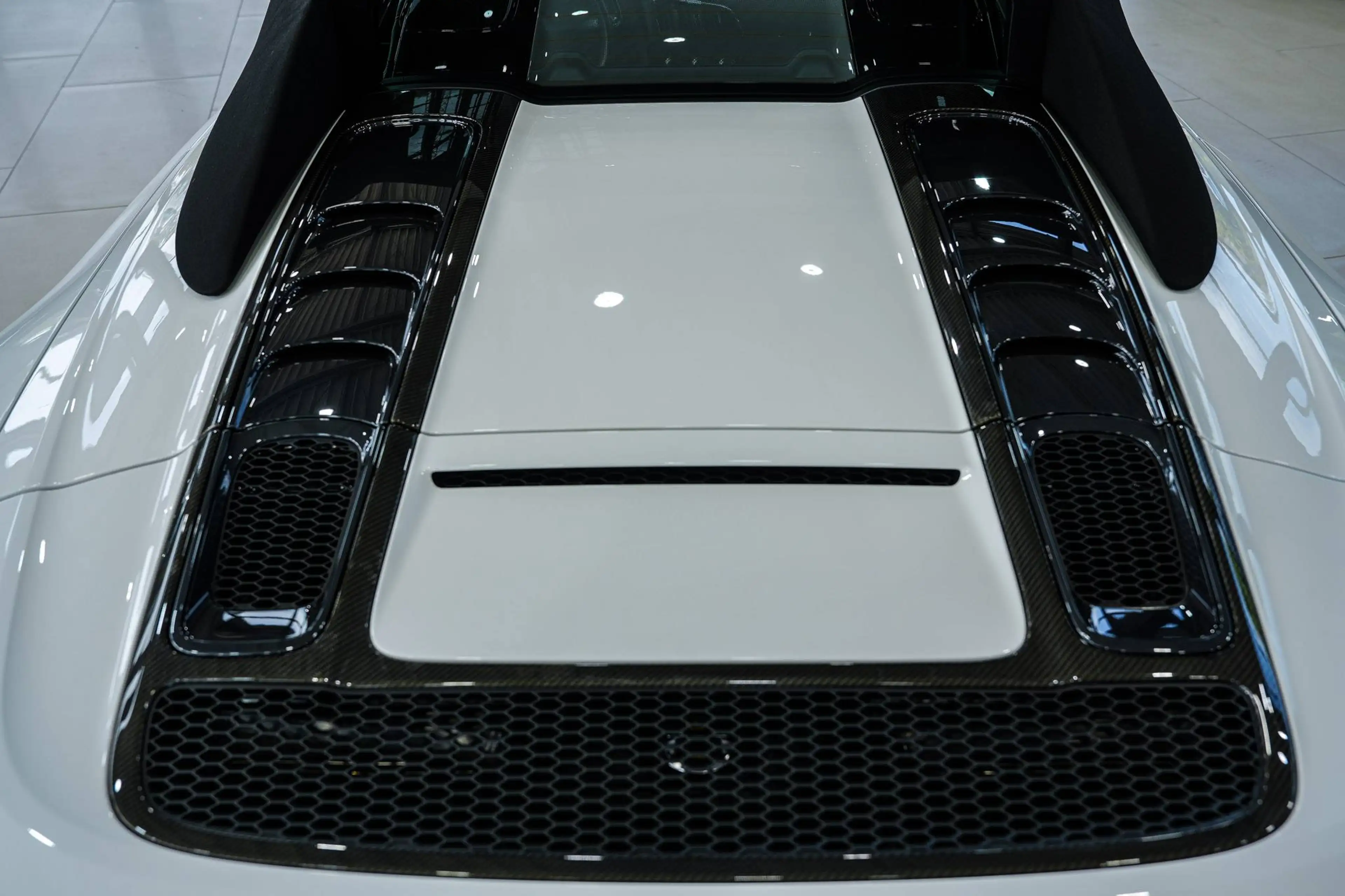 Audi R8 quattro*CARBON*KERAMIK*ABGAS*B&O*LED* — photo 13