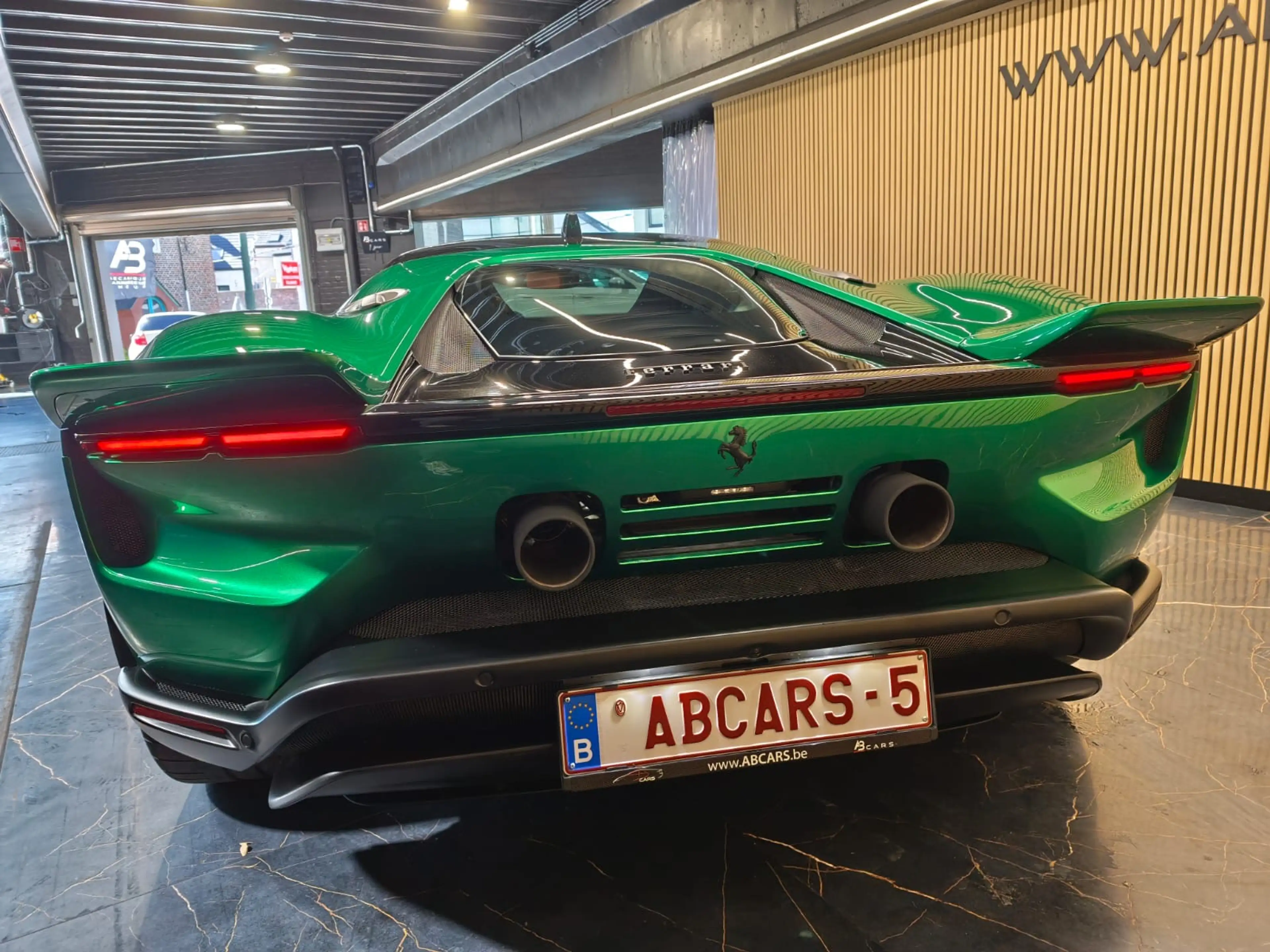 Ferrari Testarossa PHEV 4.0 TRUBO V8 F1 ** TVA DEDUCTIBLE ** BELGIUM CAR ** — photo 9