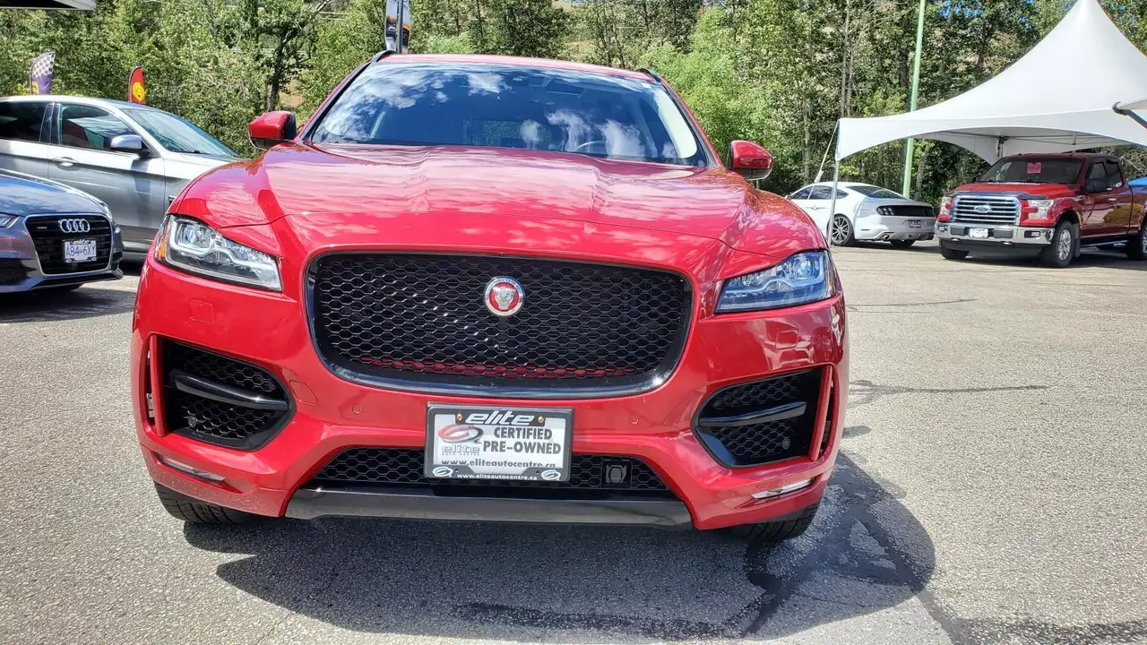 Jaguar F-Pace снимка Jaguar F-Pace